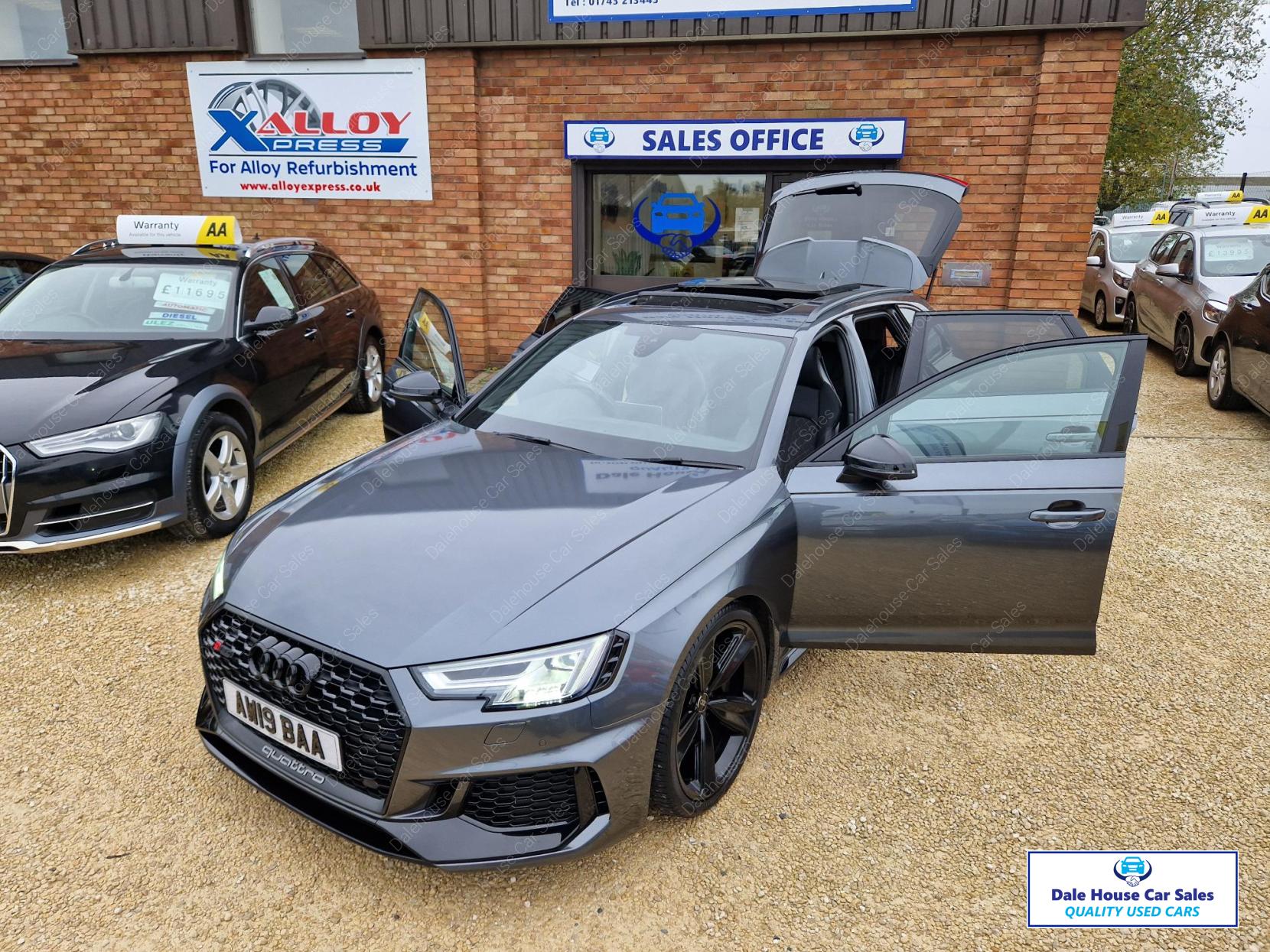 Audi RS4 Avant 2.9 TFSI V6 Sport Edition Estate 5dr Petrol Tiptronic quattro Euro 6 (s/s) (450 ps)