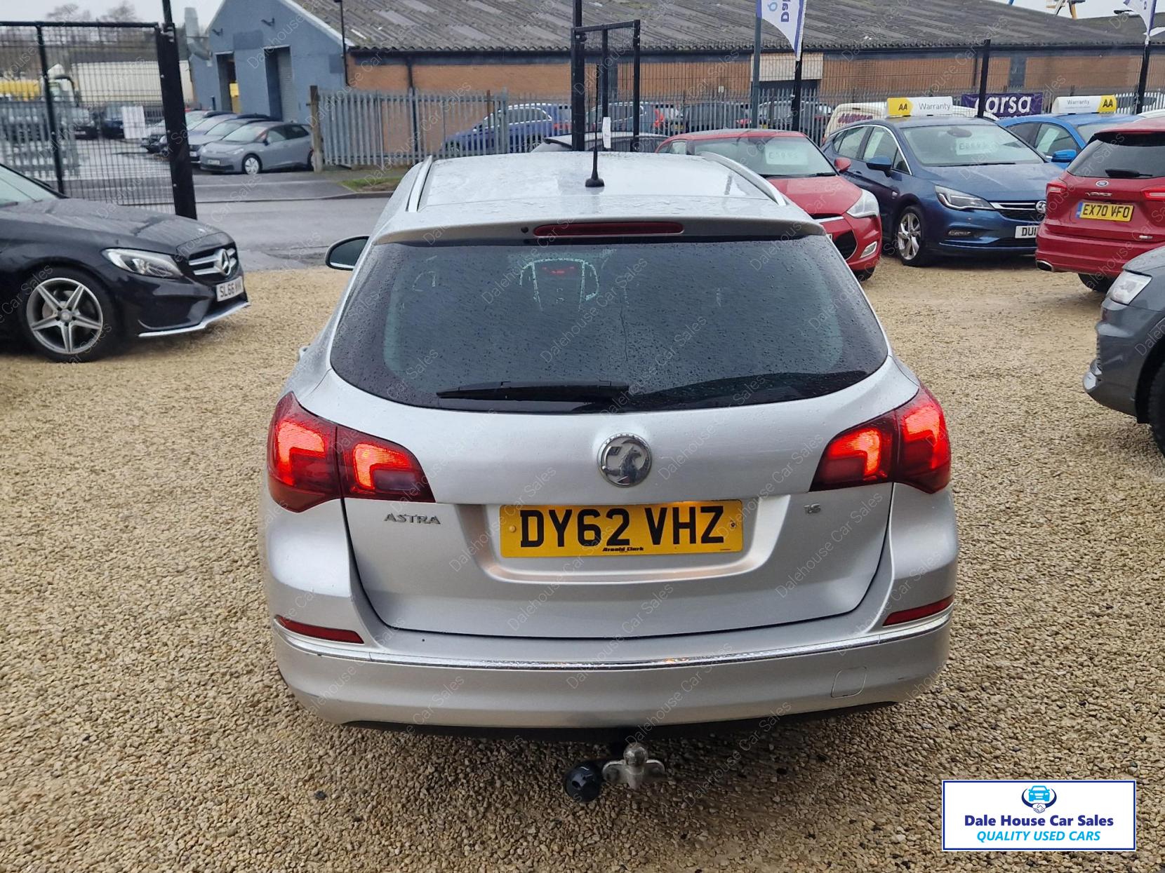 Vauxhall Astra 1.6 16V SRi Sports Tourer 5dr Petrol Manual Euro 5 (115 ps)