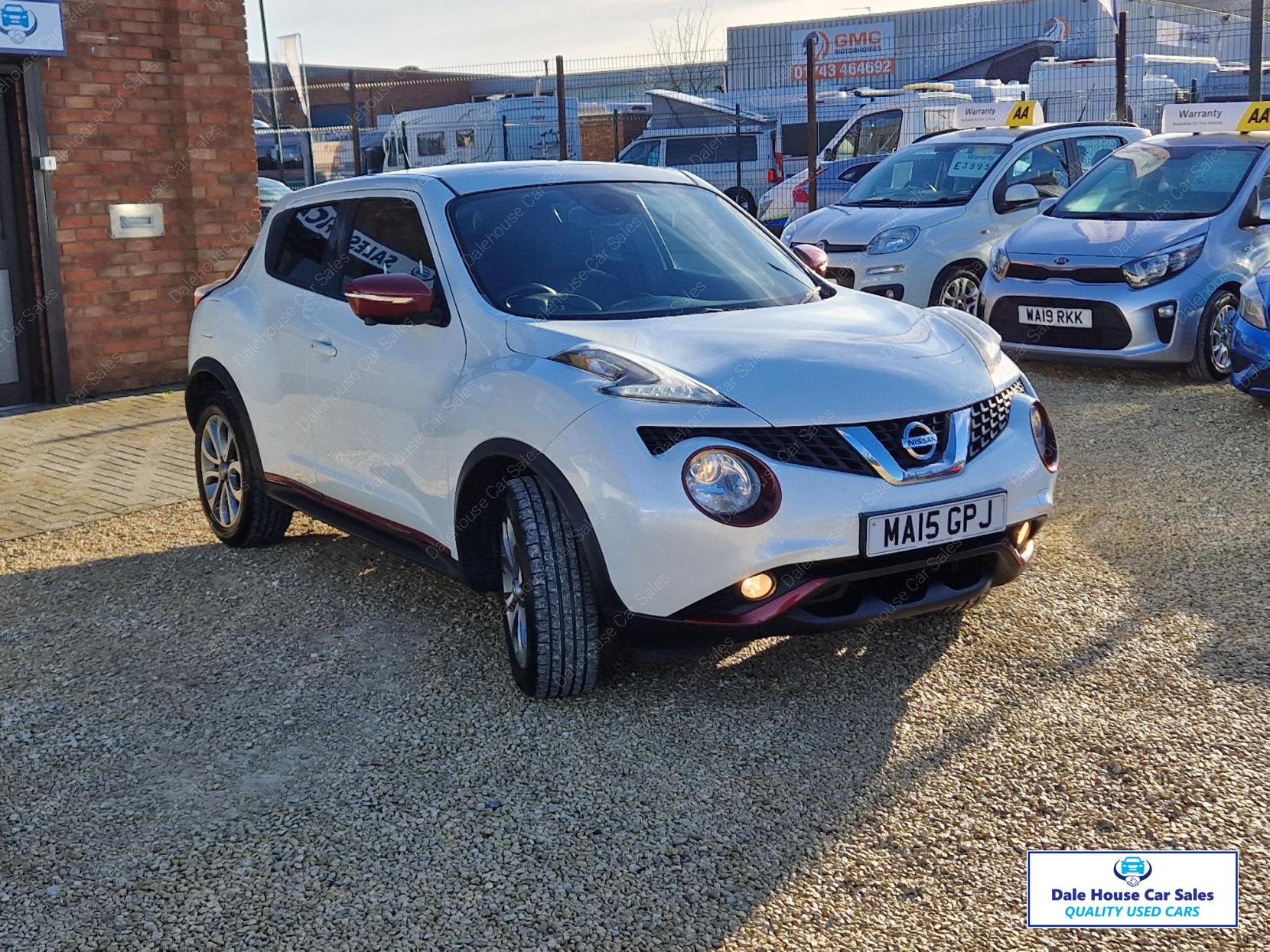 Nissan Juke 1.6 Tekna SUV 5dr Petrol XTRON Euro 5 (117 ps)