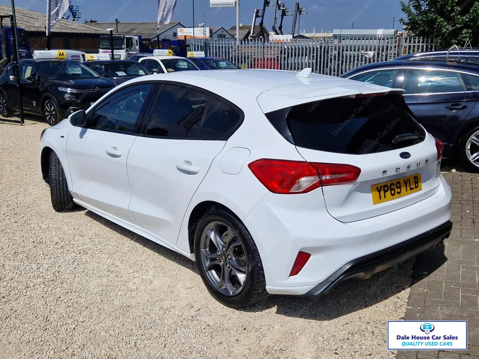 Ford Focus 1.5 EcoBlue ST-Line Hatchback 5dr Diesel Manual Euro 6 (s/s) (120 ps)