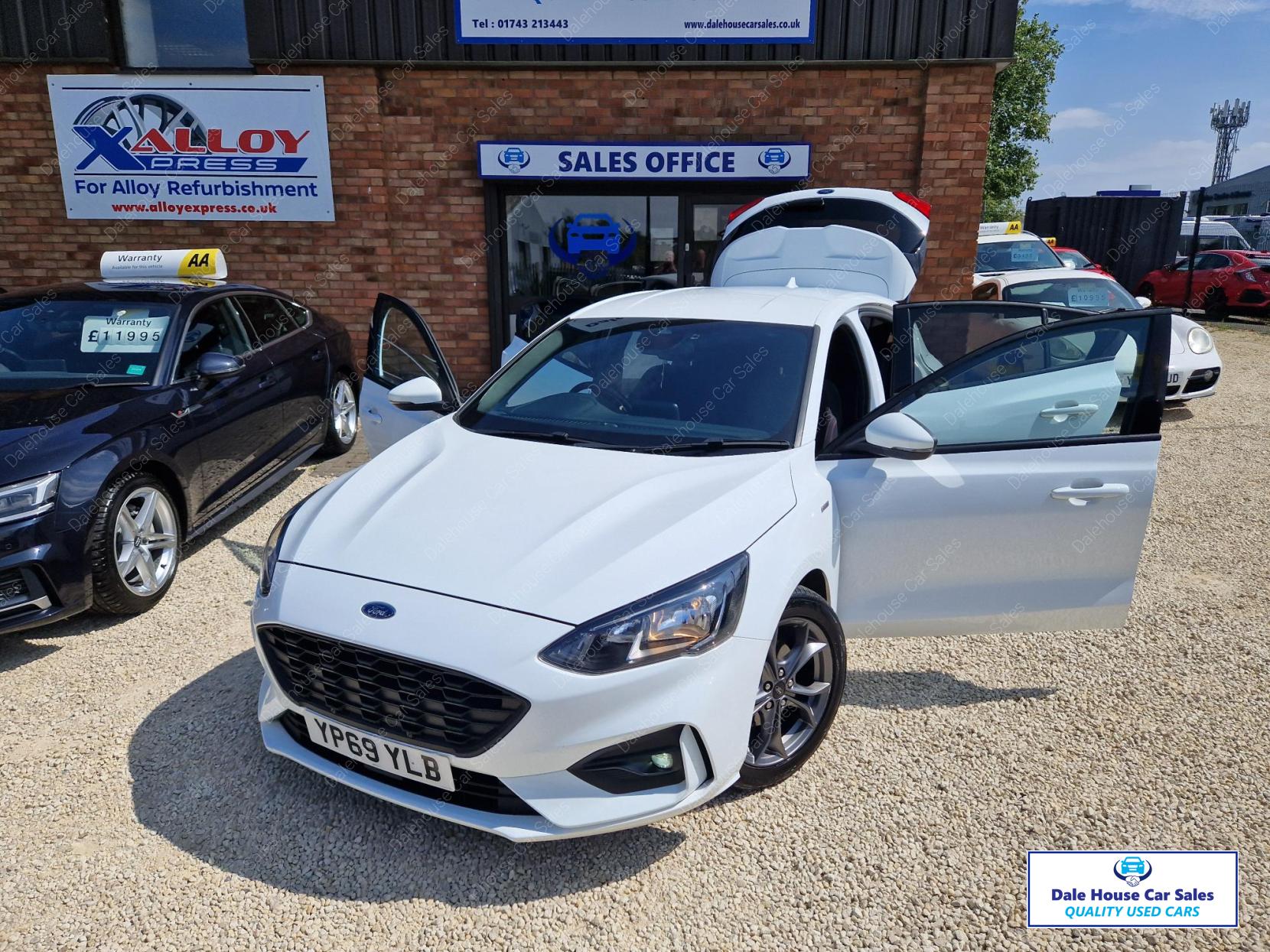 Ford Focus 1.5 EcoBlue ST-Line Hatchback 5dr Diesel Manual Euro 6 (s/s) (120 ps)