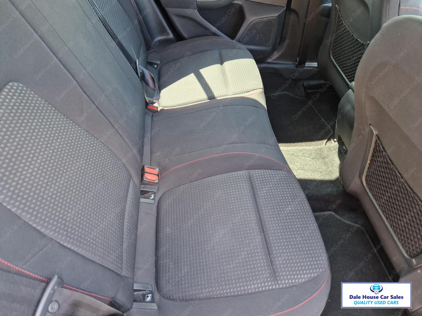 Ford Focus 1.5 EcoBlue ST-Line Hatchback 5dr Diesel Manual Euro 6 (s/s) (120 ps)