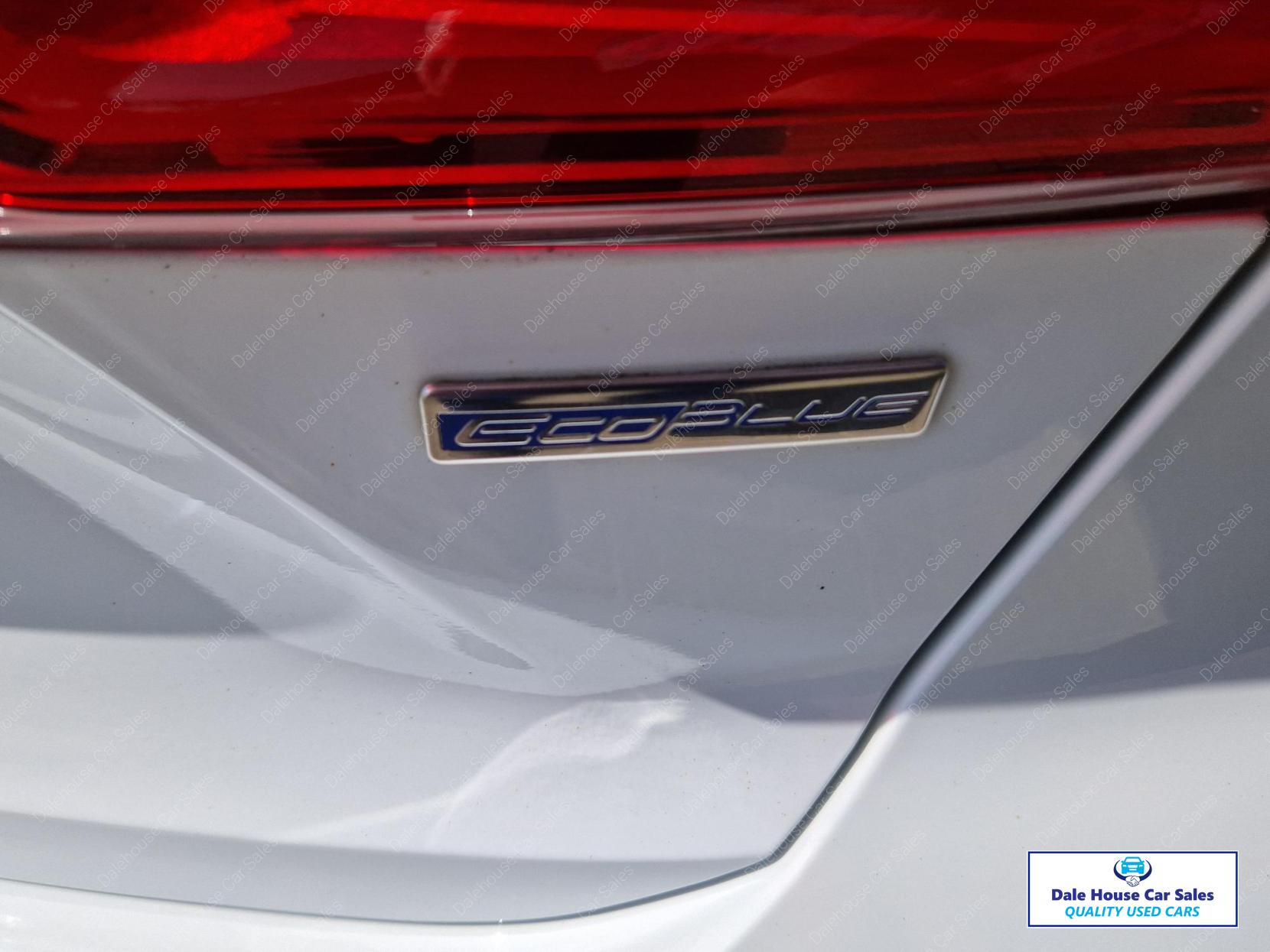 Ford Focus 1.5 EcoBlue ST-Line Hatchback 5dr Diesel Manual Euro 6 (s/s) (120 ps)