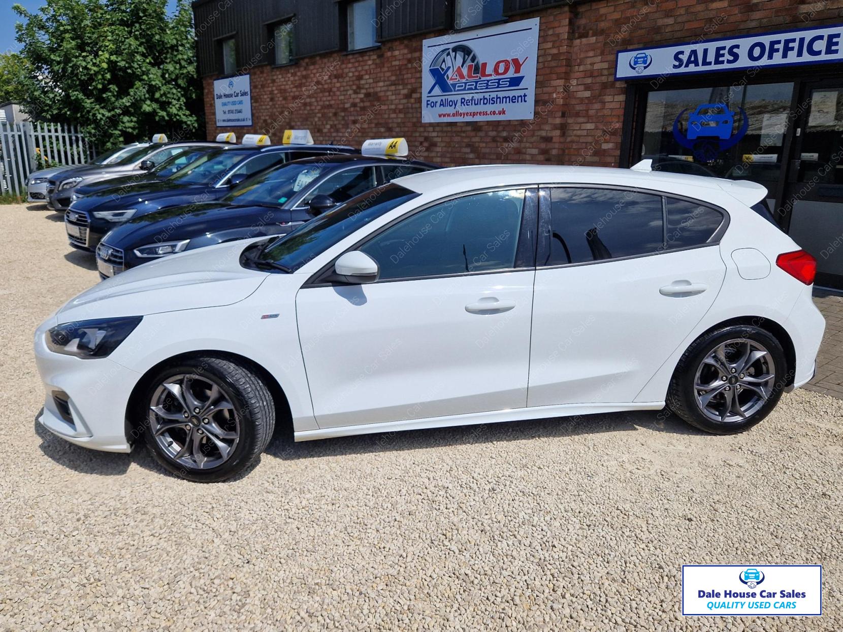 Ford Focus 1.5 EcoBlue ST-Line Hatchback 5dr Diesel Manual Euro 6 (s/s) (120 ps)