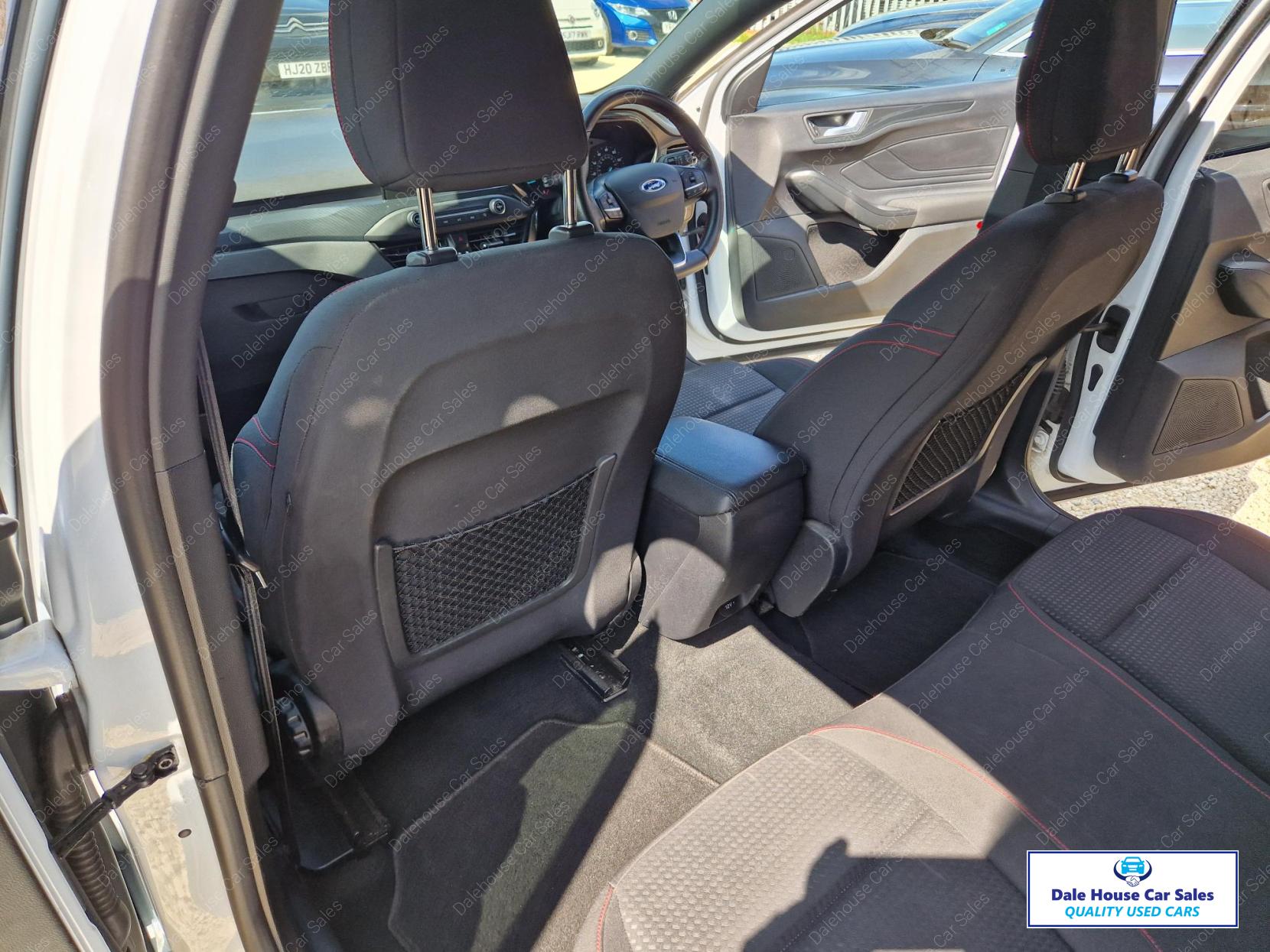 Ford Focus 1.5 EcoBlue ST-Line Hatchback 5dr Diesel Manual Euro 6 (s/s) (120 ps)