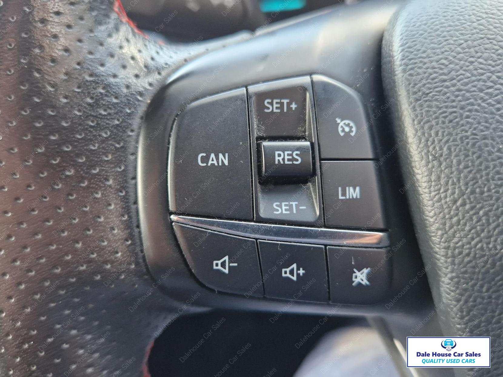 Ford Focus 1.5 EcoBlue ST-Line Hatchback 5dr Diesel Manual Euro 6 (s/s) (120 ps)