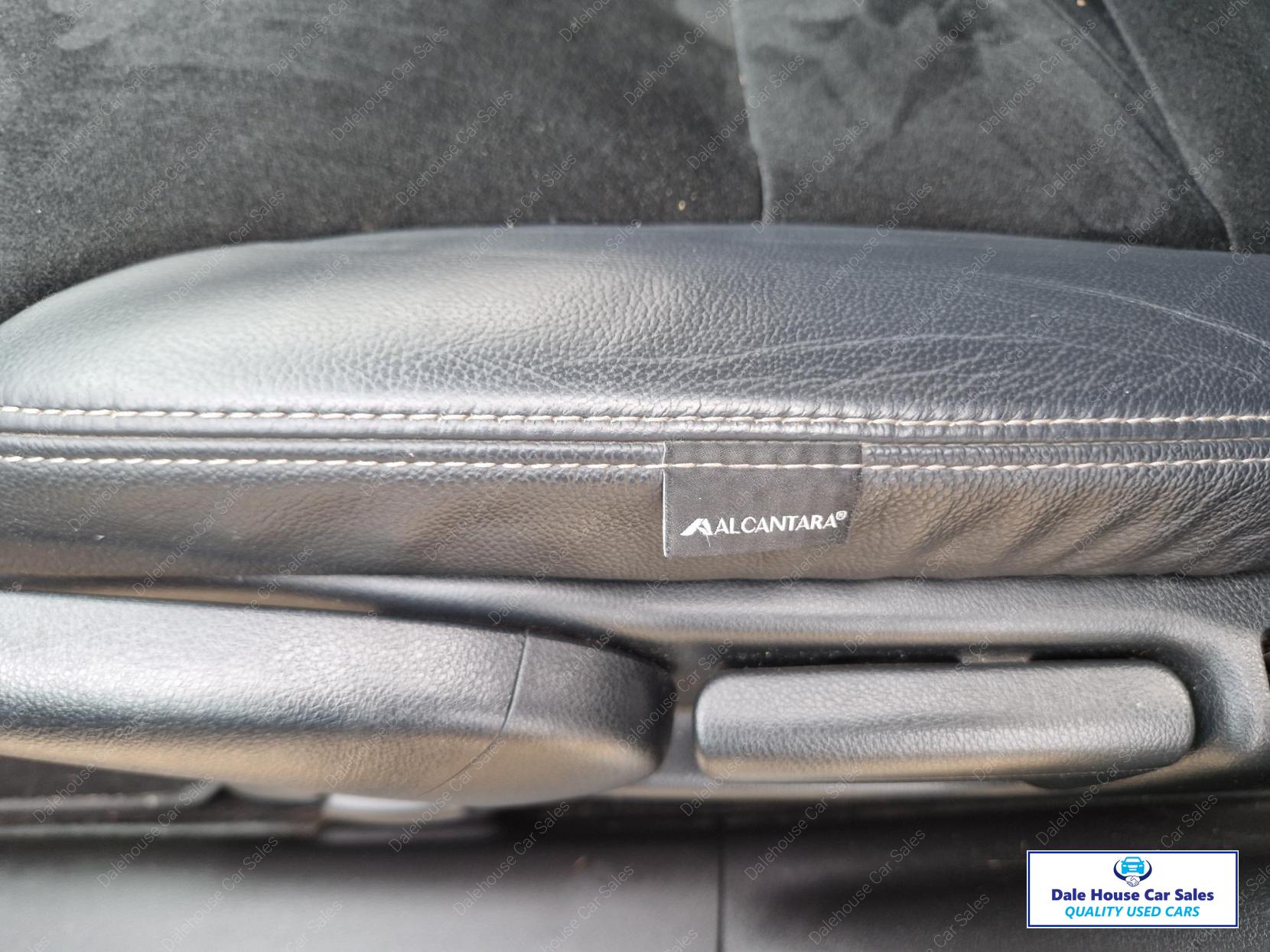 Honda CR-V 1.6 i-DTEC SR SUV 5dr Diesel Auto 4WD Euro 6 (160 ps)