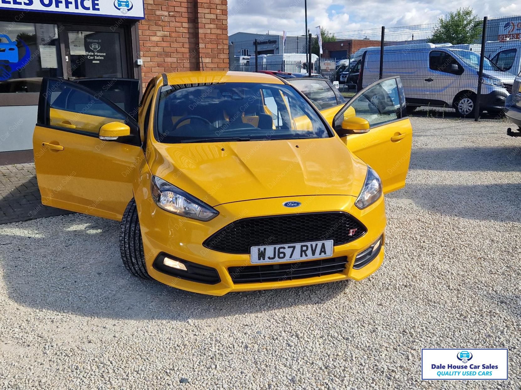 Ford Focus 2.0 TDCi ST-2 Hatchback 5dr Diesel Manual Euro 6 (s/s) (185 ps)