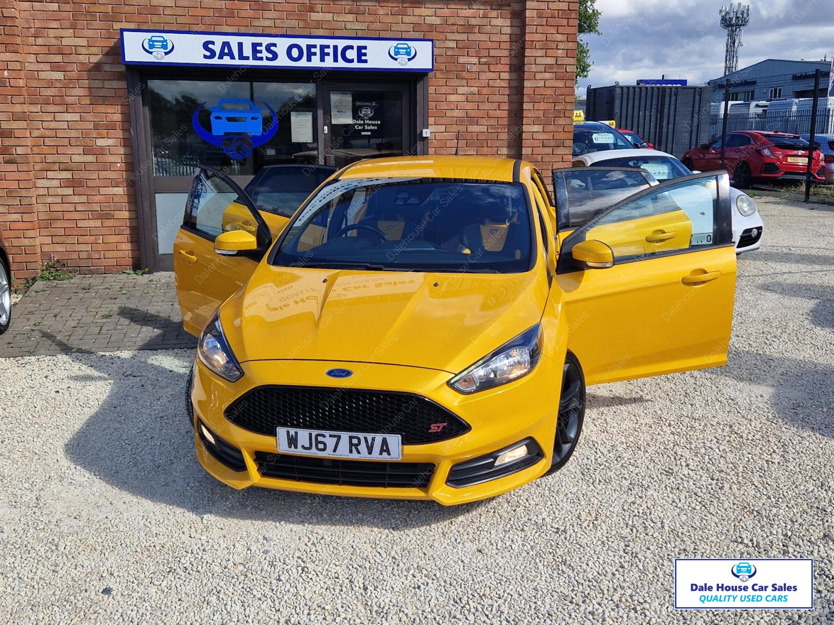 Ford Focus 2.0 TDCi ST-2 Hatchback 5dr Diesel Manual Euro 6 (s/s) (185 ps)