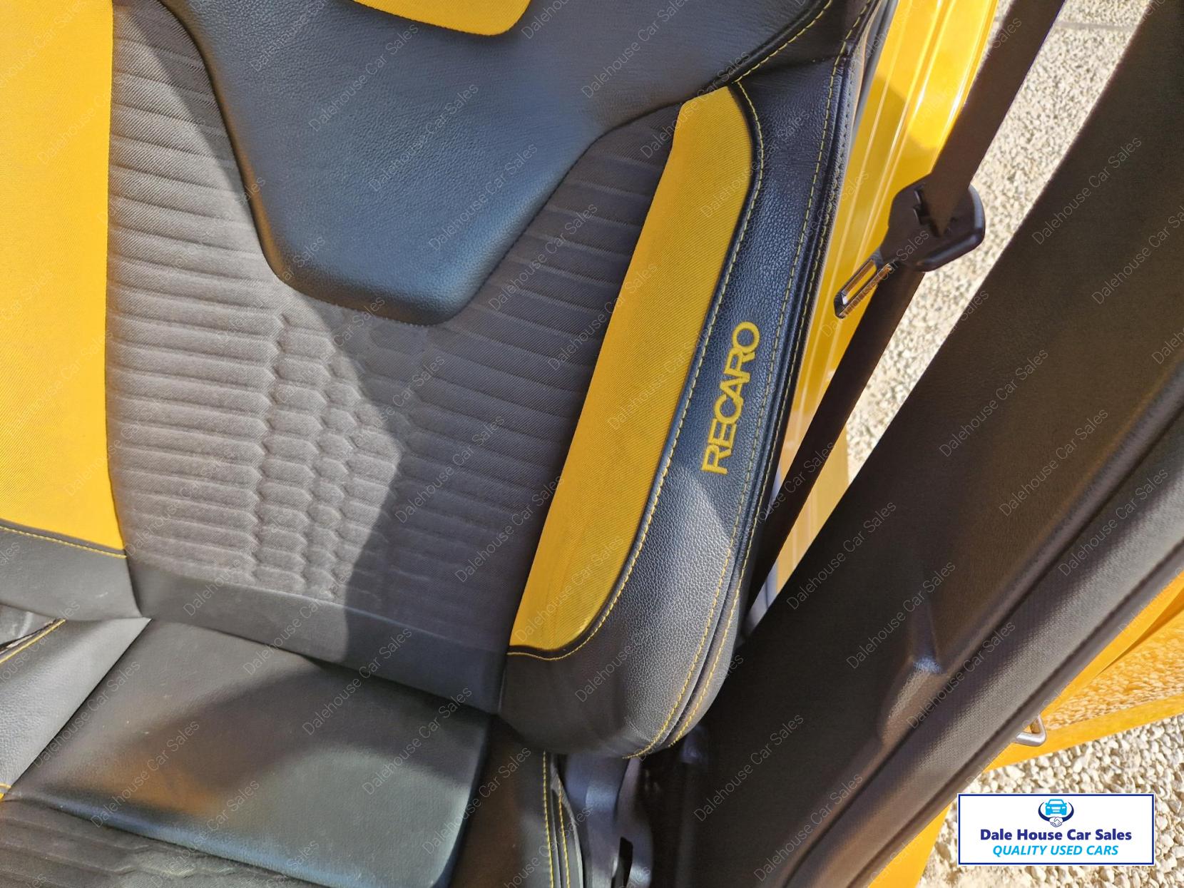 Ford Focus 2.0 TDCi ST-2 Hatchback 5dr Diesel Manual Euro 6 (s/s) (185 ps)