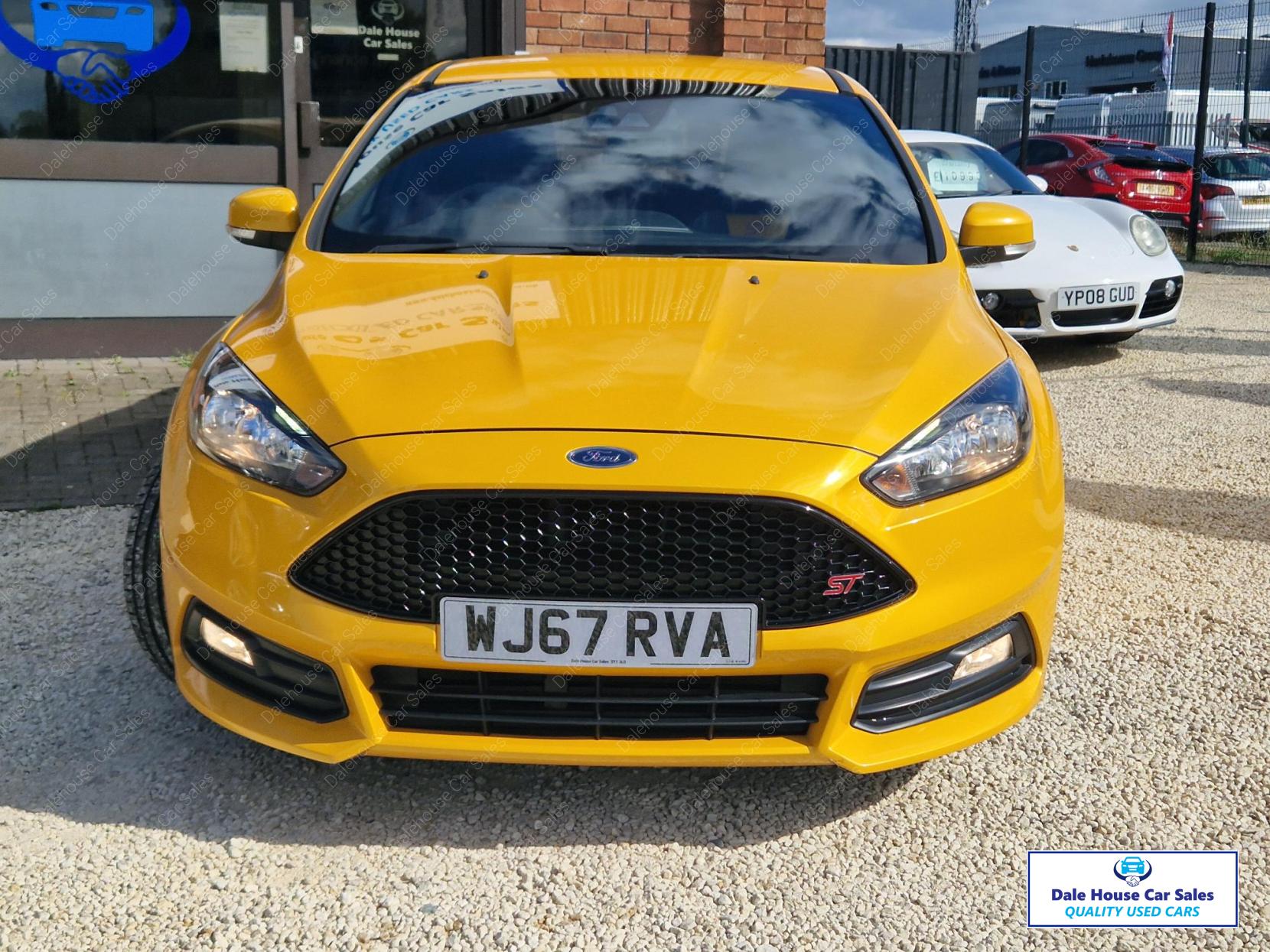 Ford Focus 2.0 TDCi ST-2 Hatchback 5dr Diesel Manual Euro 6 (s/s) (185 ps)