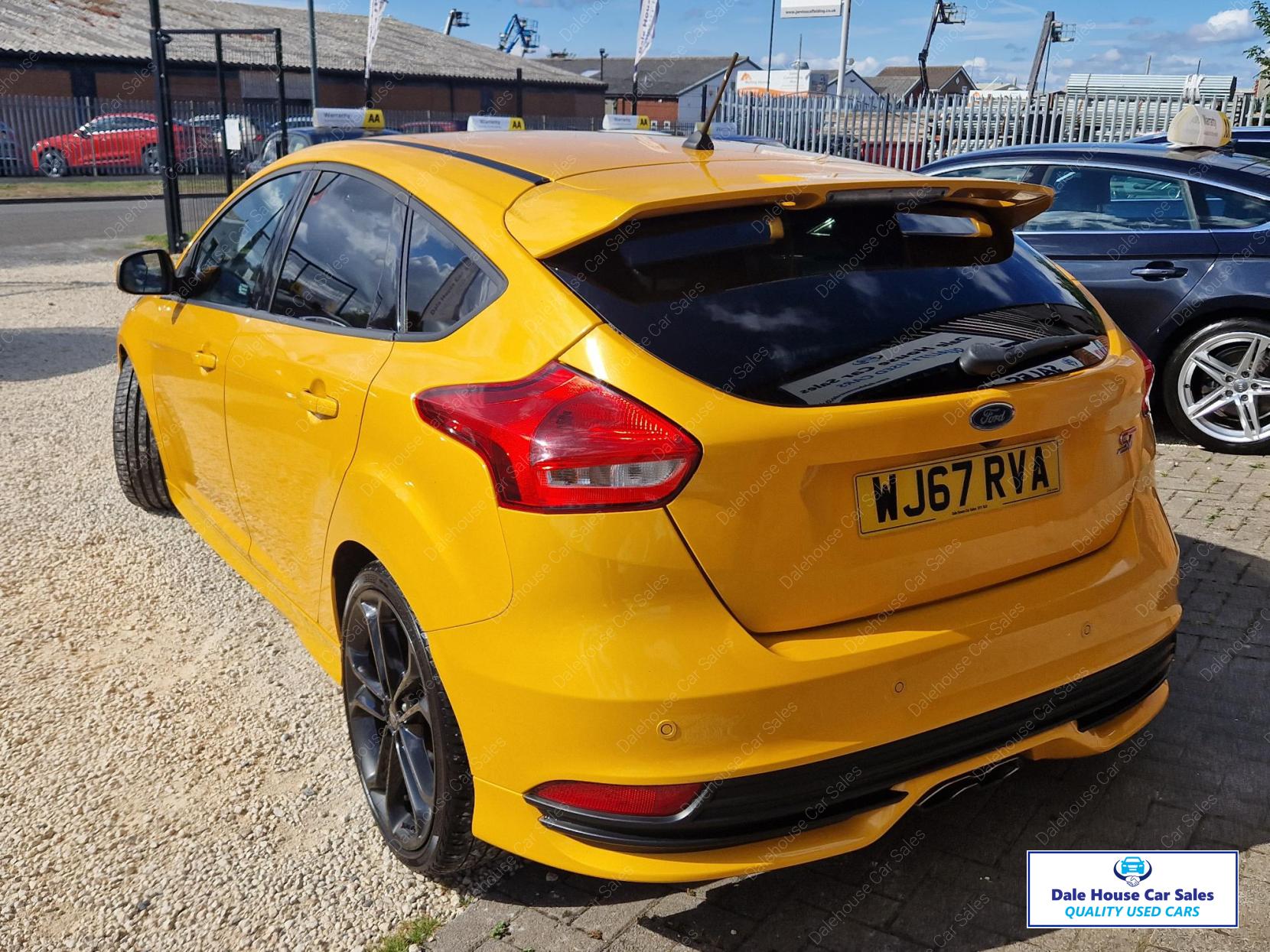 Ford Focus 2.0 TDCi ST-2 Hatchback 5dr Diesel Manual Euro 6 (s/s) (185 ps)