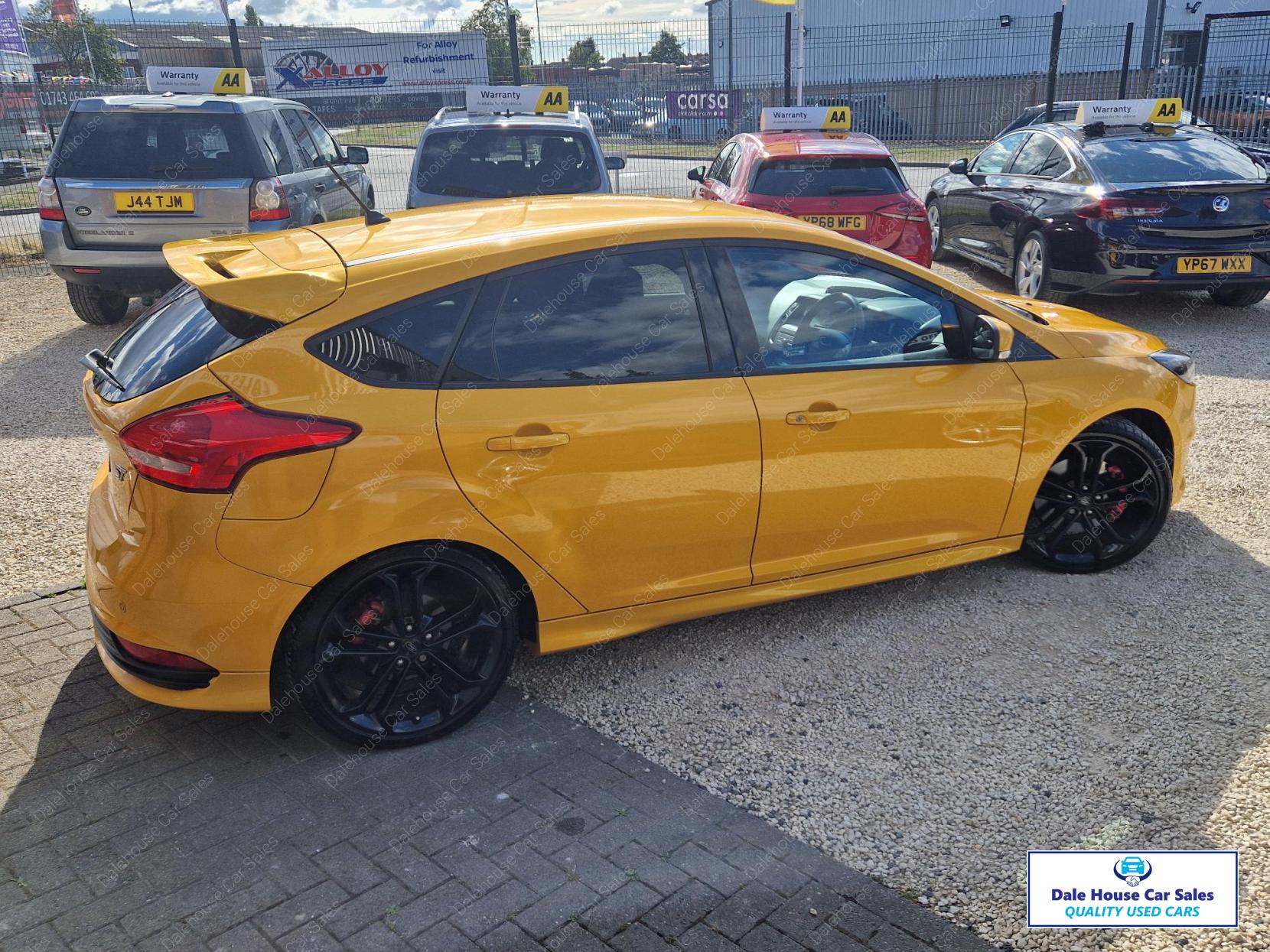 Ford Focus 2.0 TDCi ST-2 Hatchback 5dr Diesel Manual Euro 6 (s/s) (185 ps)