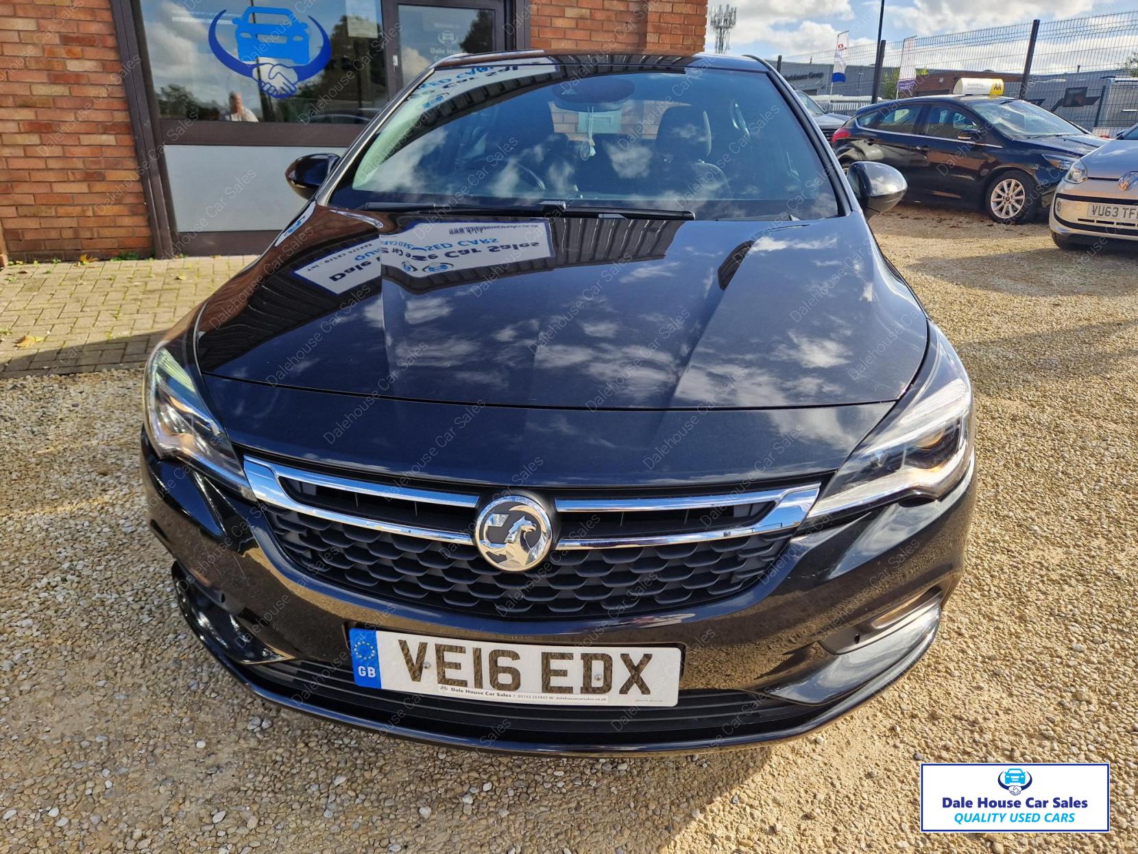 Vauxhall Astra 1.0i Turbo ecoFLEX SRi Nav Hatchback 5dr Petrol Manual Euro 6 (s/s) (105 ps)