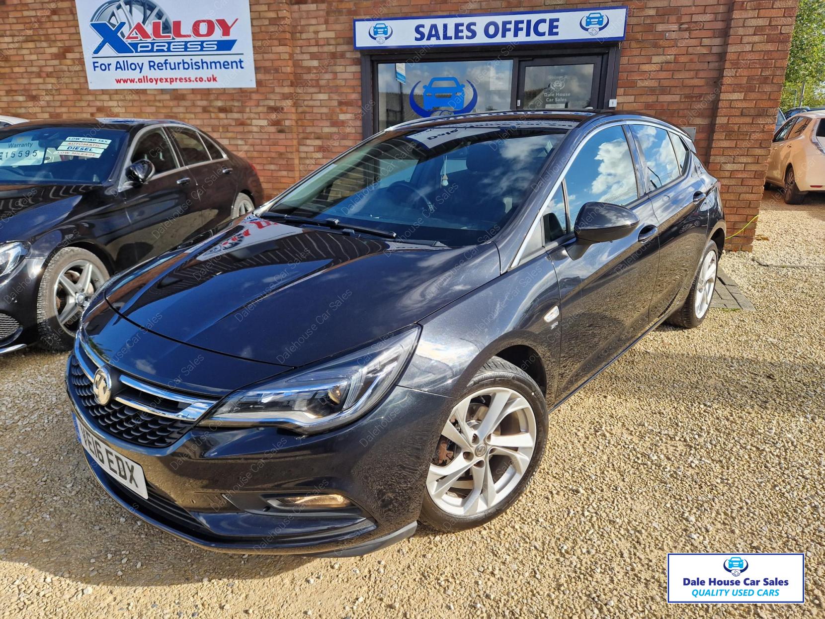 Vauxhall Astra 1.0i Turbo ecoFLEX SRi Nav Hatchback 5dr Petrol Manual Euro 6 (s/s) (105 ps)