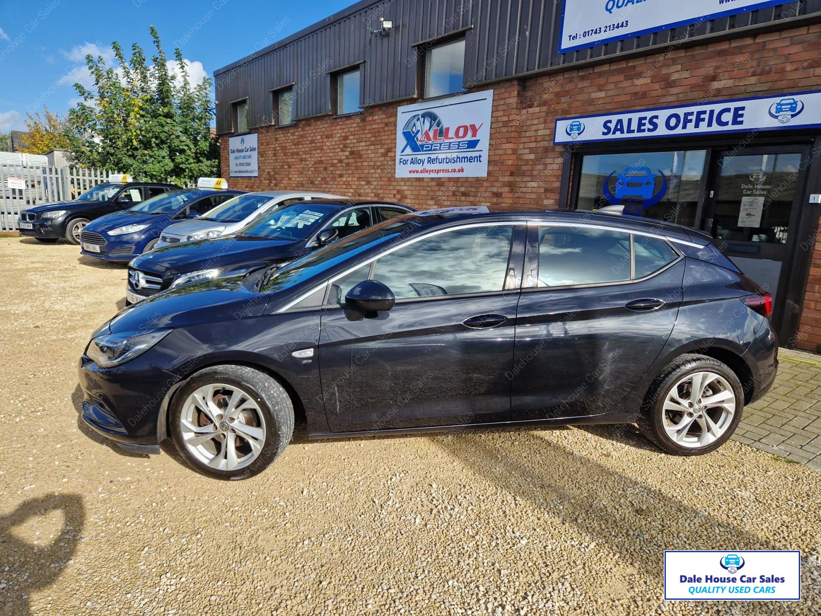 Vauxhall Astra 1.0i Turbo ecoFLEX SRi Nav Hatchback 5dr Petrol Manual Euro 6 (s/s) (105 ps)