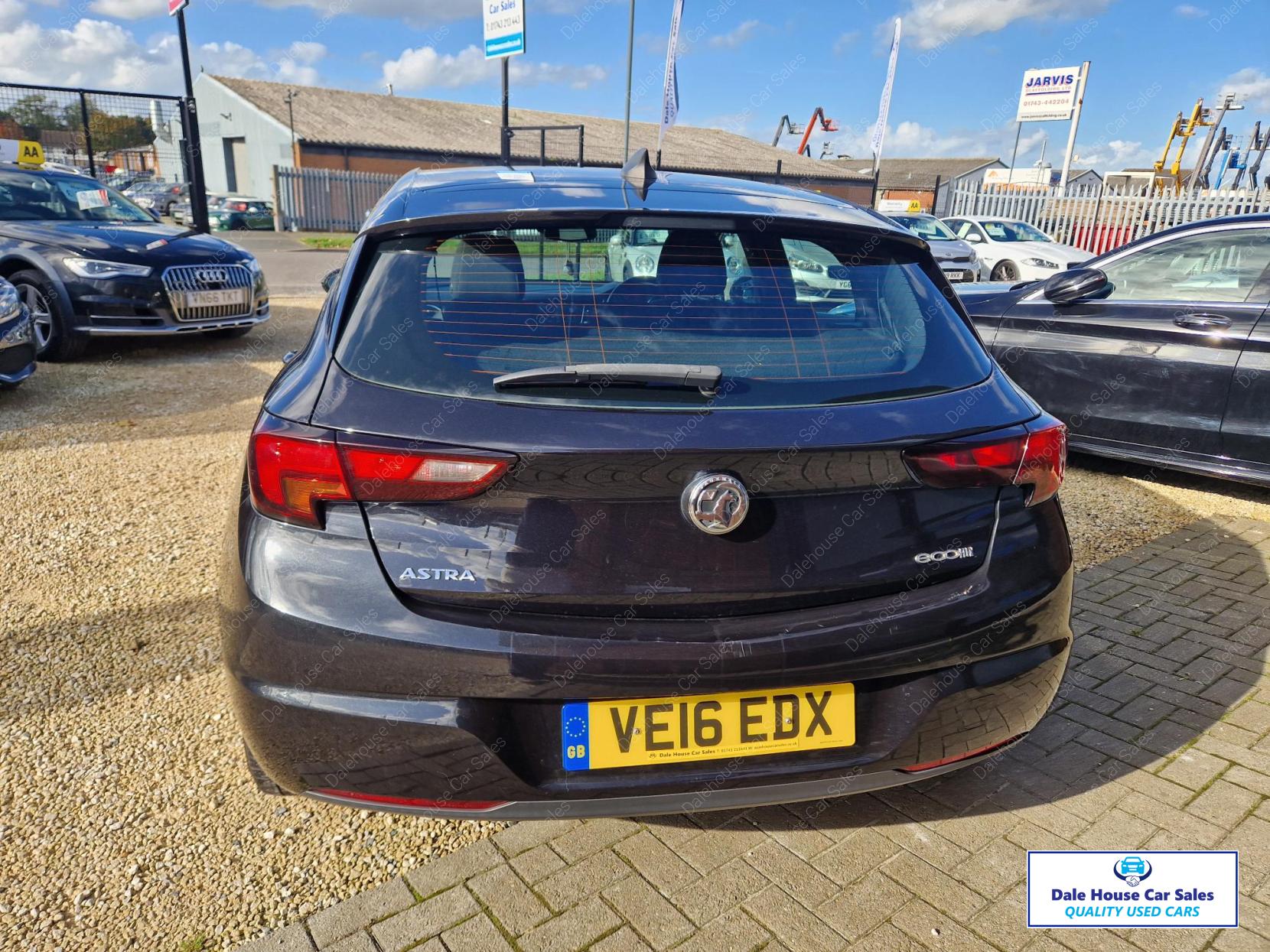 Vauxhall Astra 1.0i Turbo ecoFLEX SRi Nav Hatchback 5dr Petrol Manual Euro 6 (s/s) (105 ps)