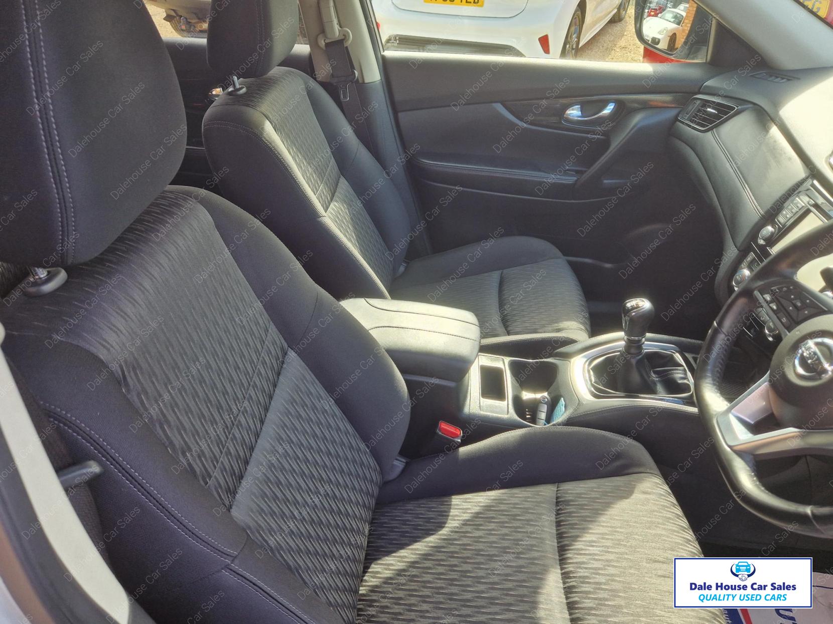Nissan X-Trail 1.7 dCi N-Connecta SUV 5dr Diesel Manual Euro 6 (s/s) (150 ps)