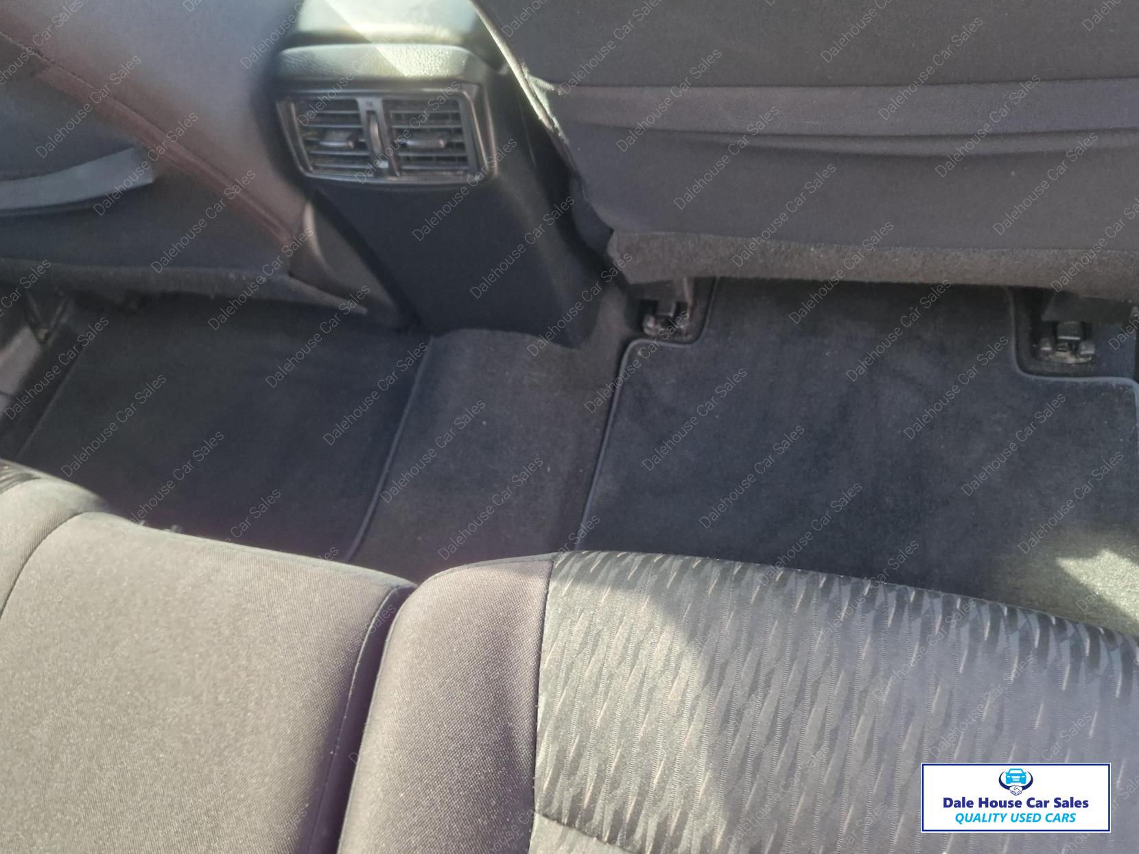 Nissan X-Trail 1.7 dCi N-Connecta SUV 5dr Diesel Manual Euro 6 (s/s) (150 ps)