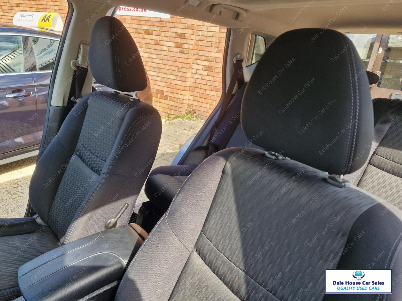 Nissan X-Trail 1.7 dCi N-Connecta SUV 5dr Diesel Manual Euro 6 (s/s) (150 ps)