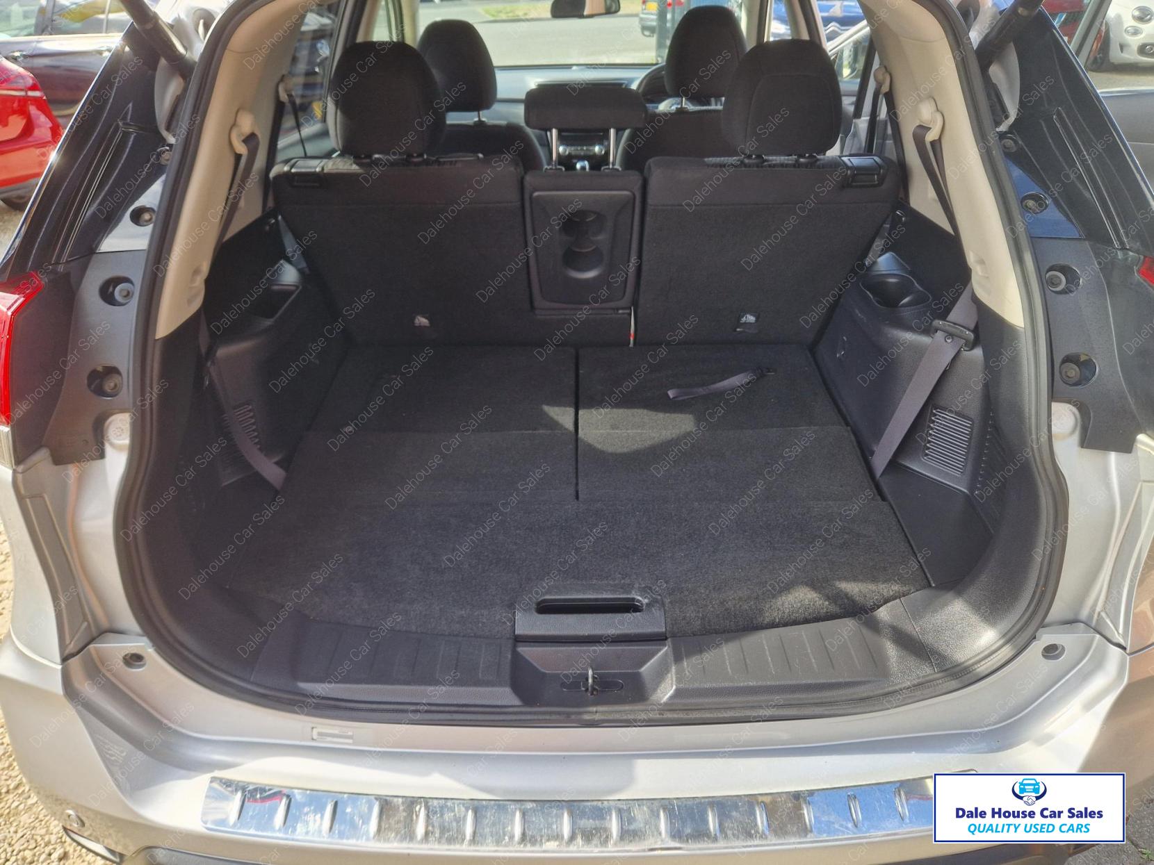 Nissan X-Trail 1.7 dCi N-Connecta SUV 5dr Diesel Manual Euro 6 (s/s) (150 ps)