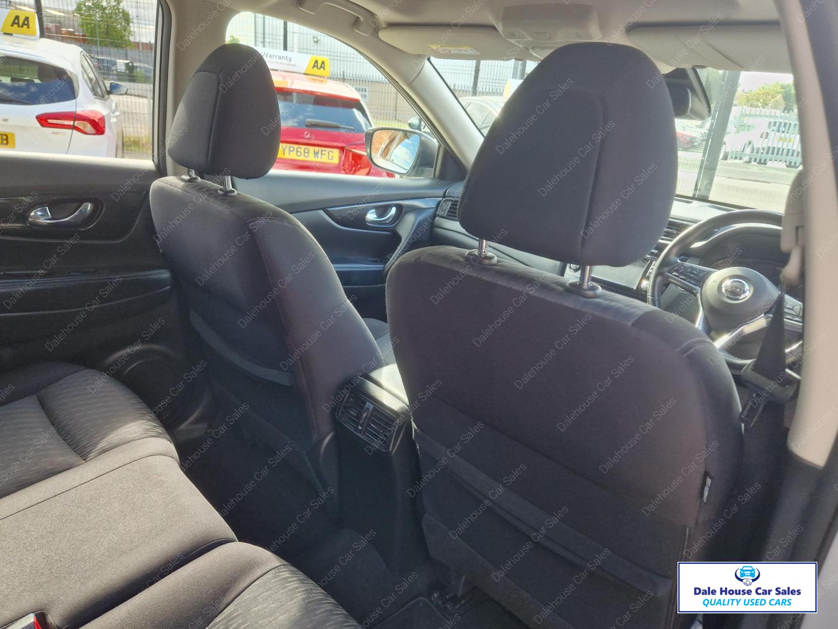 Nissan X-Trail 1.7 dCi N-Connecta SUV 5dr Diesel Manual Euro 6 (s/s) (150 ps)