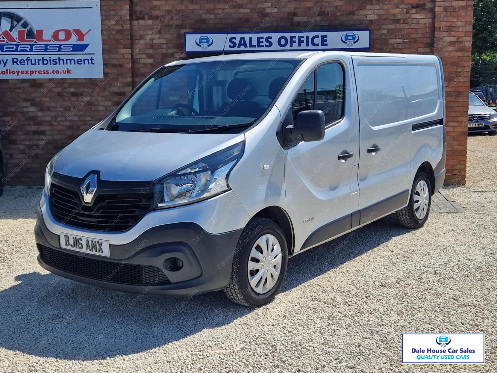 Renault Trafic 1.6 dCi 27 Business Panel Van 5dr Diesel Manual SWB Standard Roof Euro 5 (115 ps)