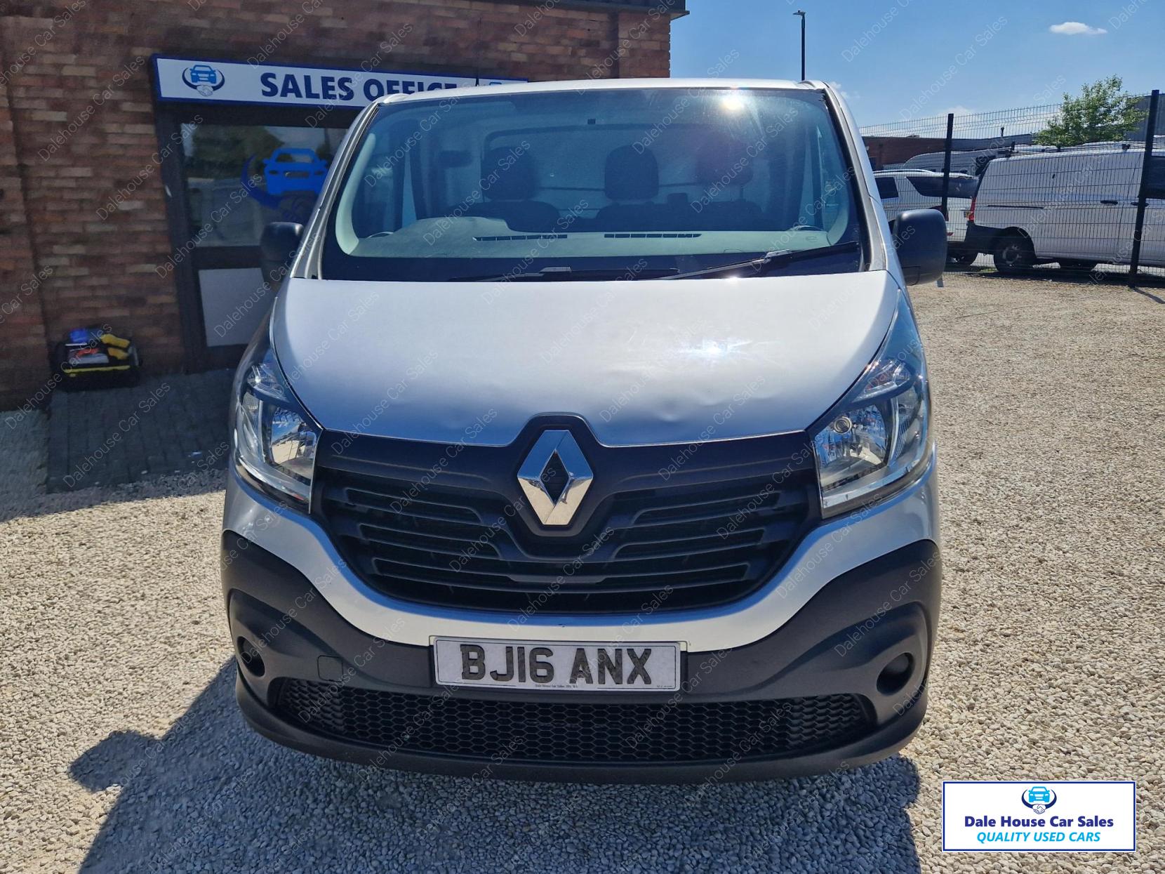 Renault Trafic 1.6 dCi 27 Business Panel Van 5dr Diesel Manual SWB Standard Roof Euro 5 (115 ps)