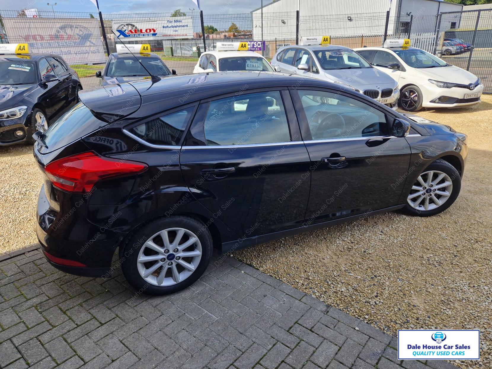 Ford Focus 1.6 Titanium Hatchback 5dr Petrol Powershift Euro 6 (125 ps)