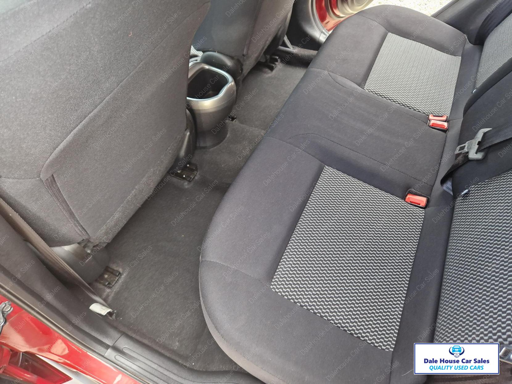 Nissan Juke 1.2 DIG-T Acenta SUV 5dr Petrol Manual Euro 5 (s/s) Euro 5 (115 ps)