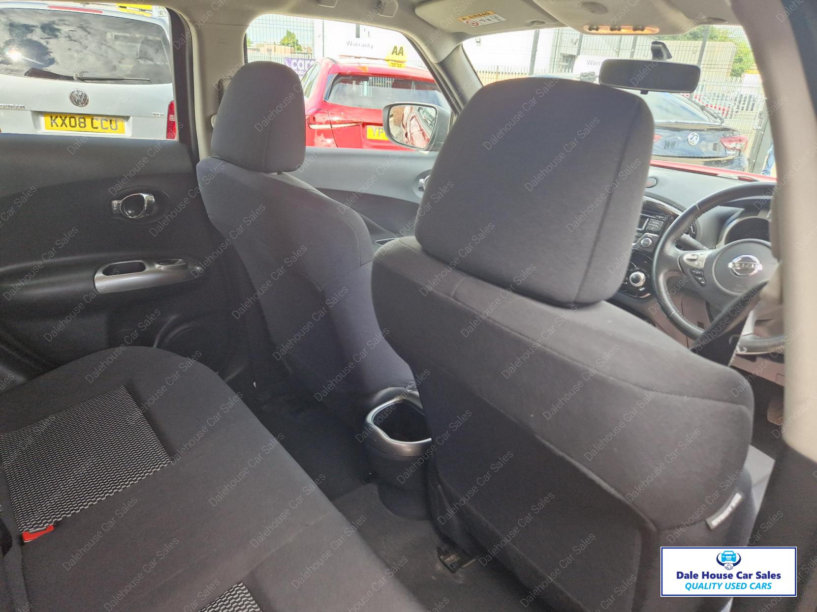 Nissan Juke 1.2 DIG-T Acenta SUV 5dr Petrol Manual Euro 5 (s/s) Euro 5 (115 ps)