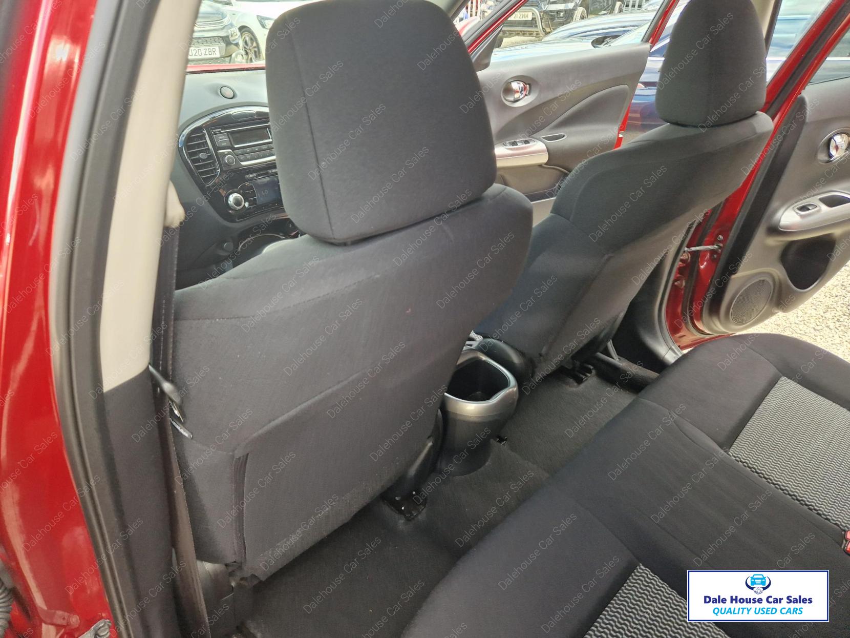 Nissan Juke 1.2 DIG-T Acenta SUV 5dr Petrol Manual Euro 5 (s/s) Euro 5 (115 ps)
