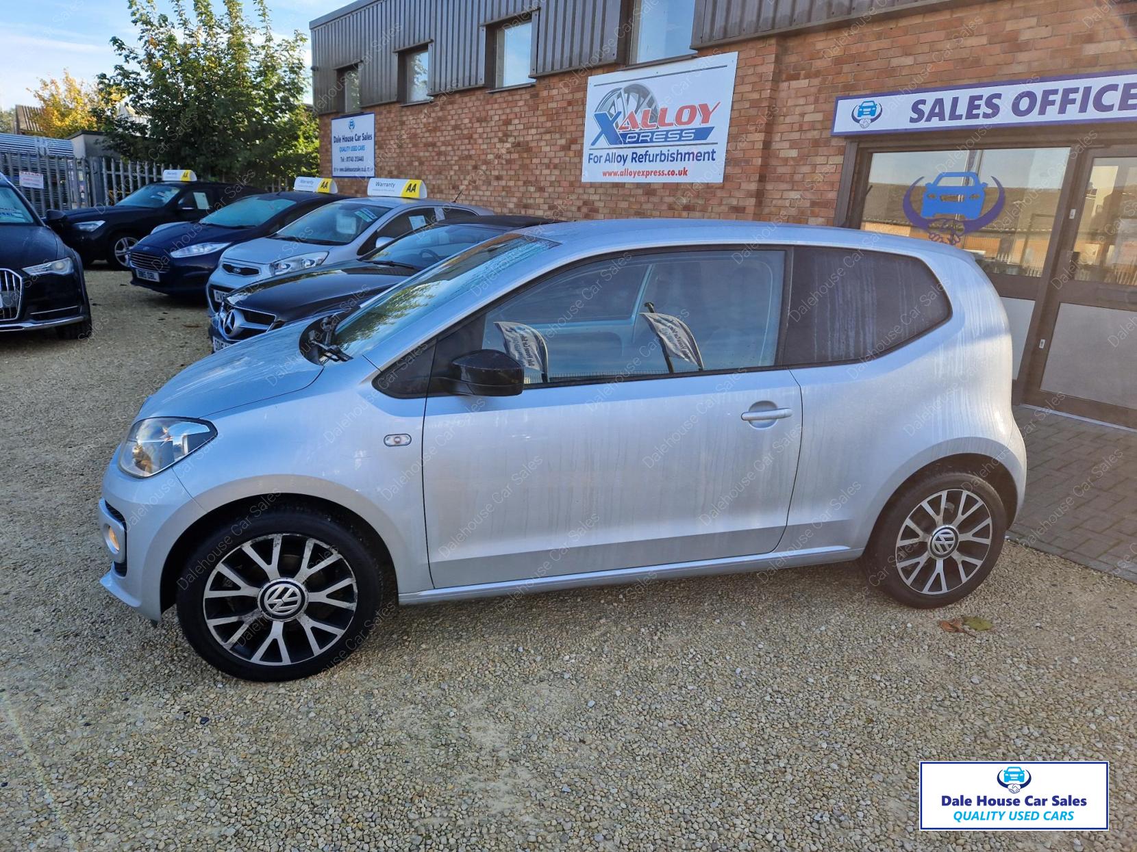 Volkswagen up! 1.0 Groove up! Hatchback 3dr Petrol Manual Euro 5 (75 ps)