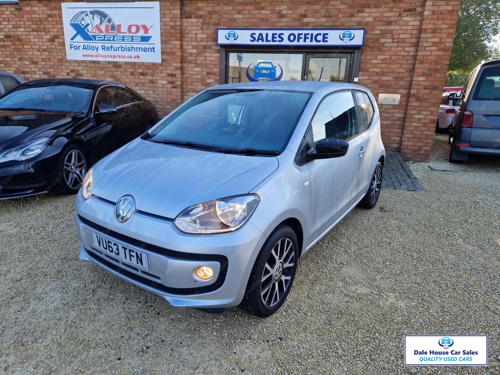 Volkswagen up! 1.0 Groove up! Hatchback 3dr Petrol Manual Euro 5 (75 ps)