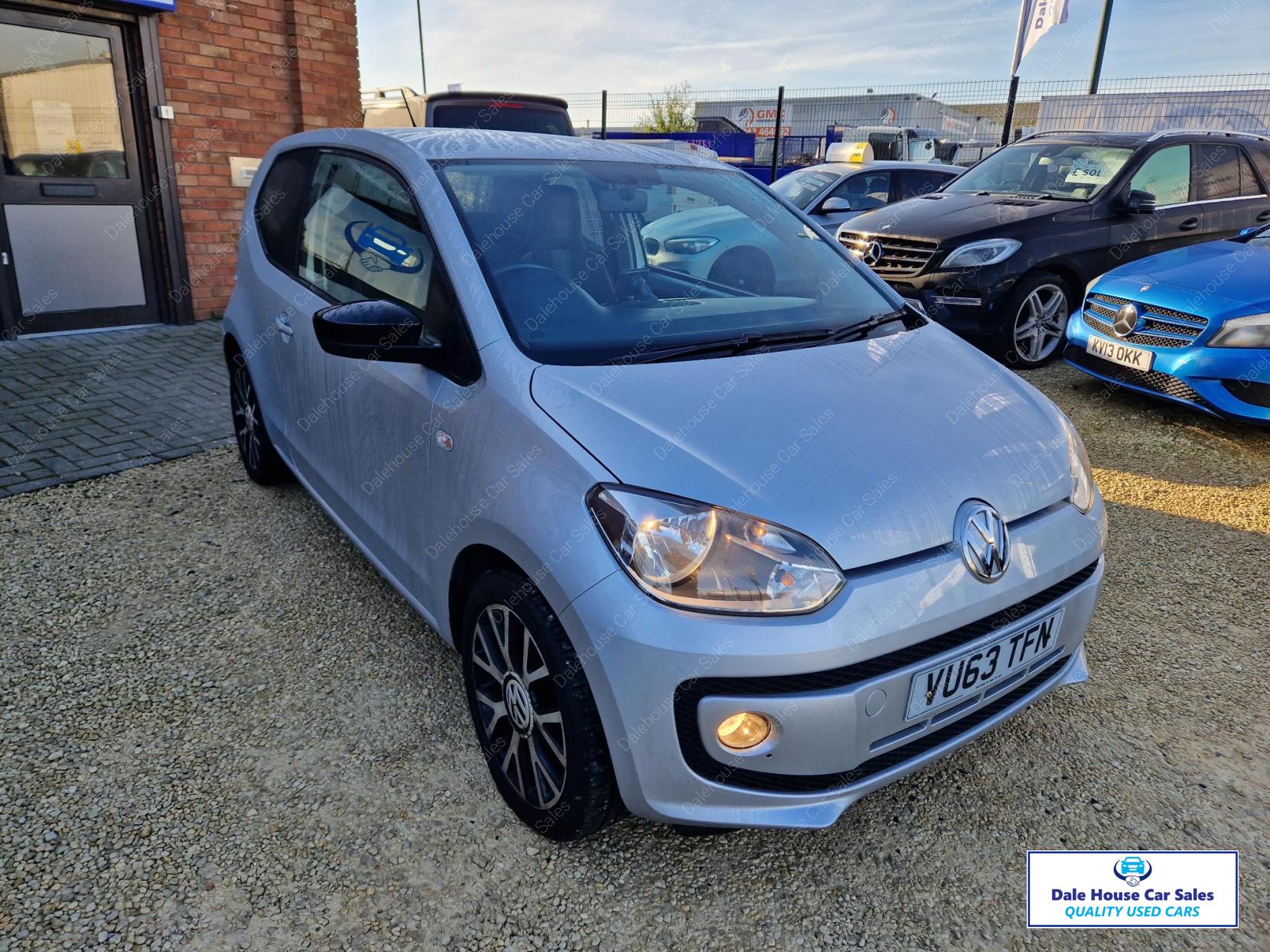 Volkswagen up! 1.0 Groove up! Hatchback 3dr Petrol Manual Euro 5 (75 ps)