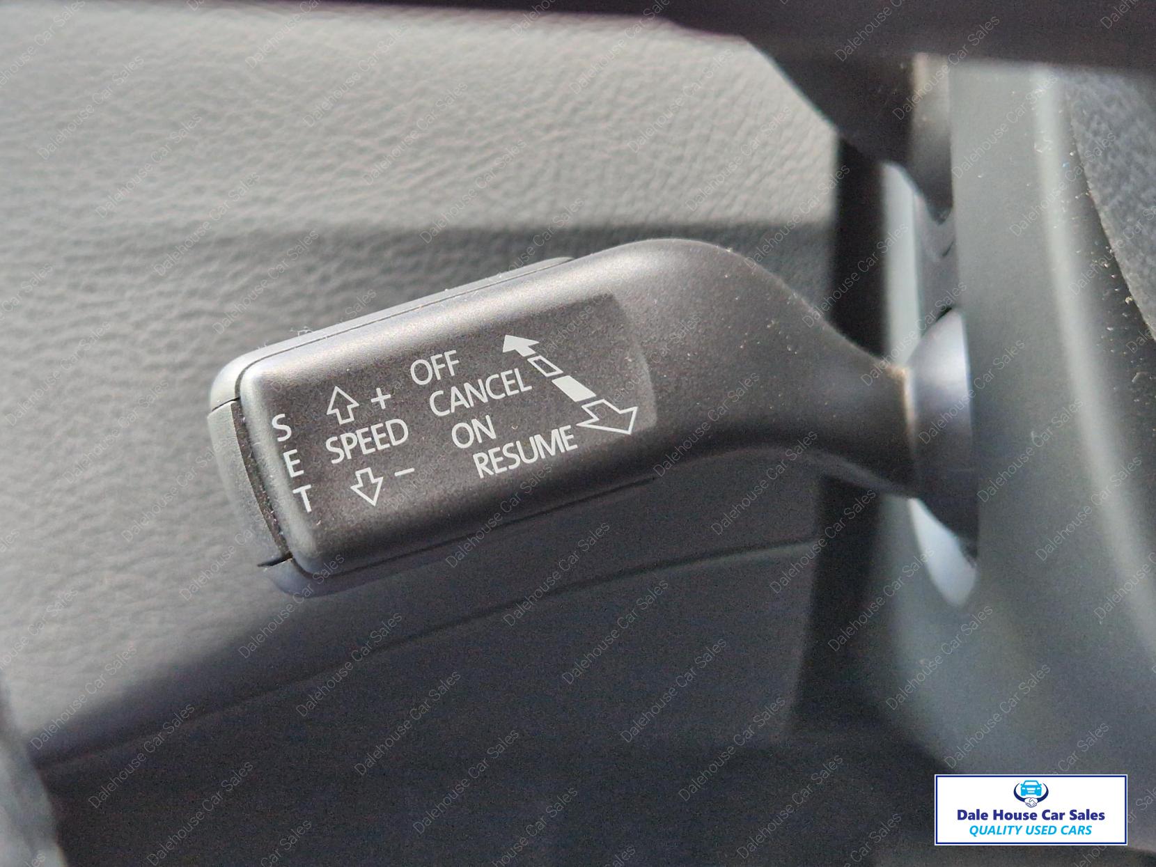 Volkswagen Passat 2.0 TDI BlueMotion Tech Highline Estate 5dr Diesel DSG Euro 5 (s/s) (140 ps)
