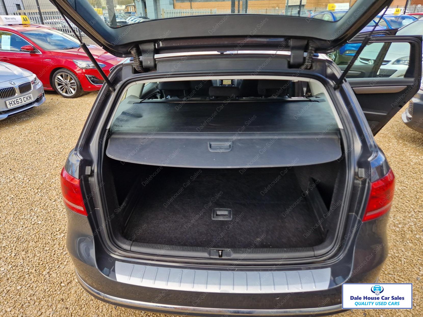 Volkswagen Passat 2.0 TDI BlueMotion Tech Highline Estate 5dr Diesel DSG Euro 5 (s/s) (140 ps)
