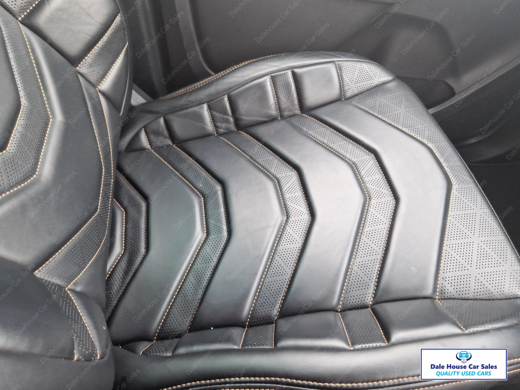 Ford Ranger 2.0 EcoBlue Wildtrak Pickup Double Cab 4dr Diesel Auto 4WD Euro 6 (s/s) (213 ps)