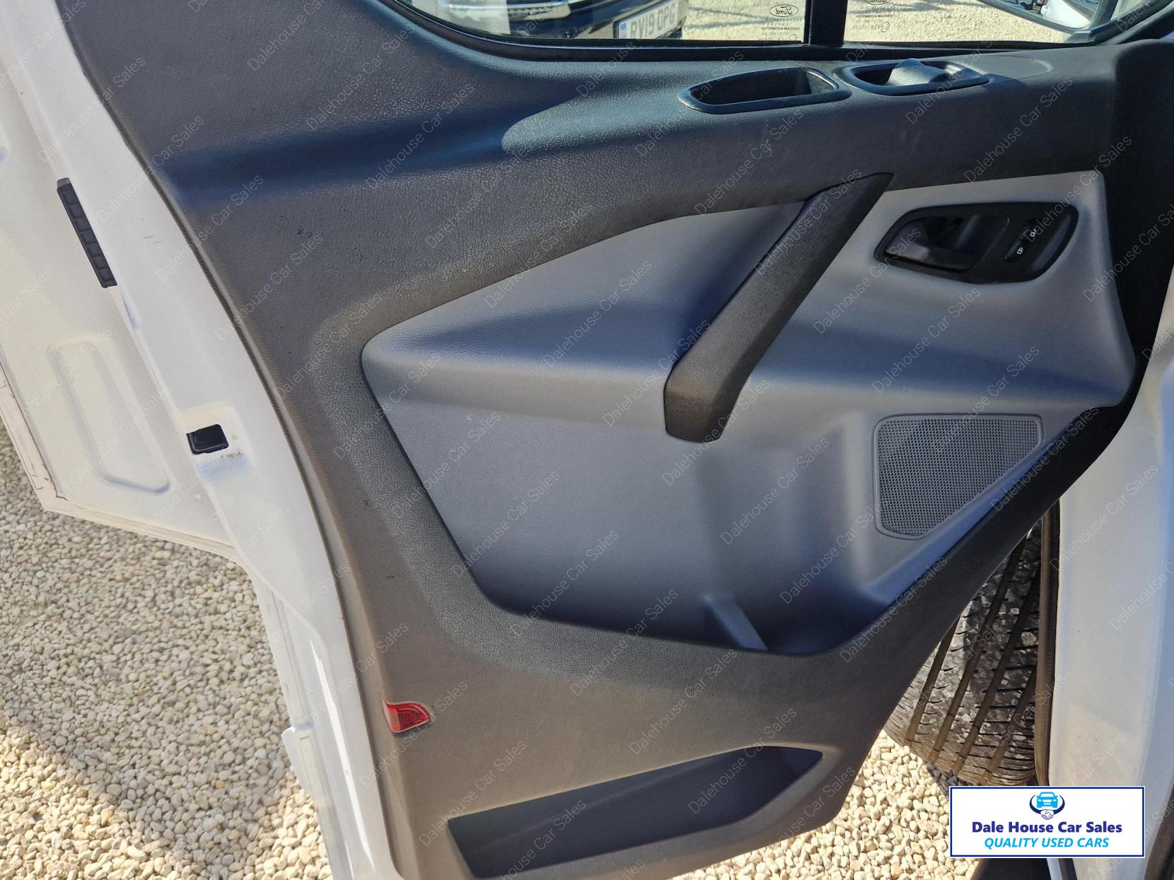 Ford Transit Custom 2.0 TDCi 290 Limited Panel Van 5dr Diesel Manual L1 H1 (163 g/km, 128 bhp)