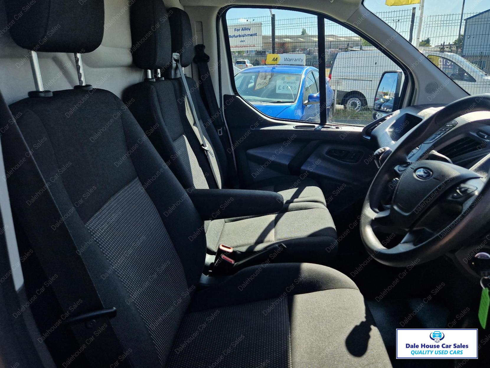 Ford Transit Custom 2.0 TDCi 290 Limited Panel Van 5dr Diesel Manual L1 H1 (163 g/km, 128 bhp)