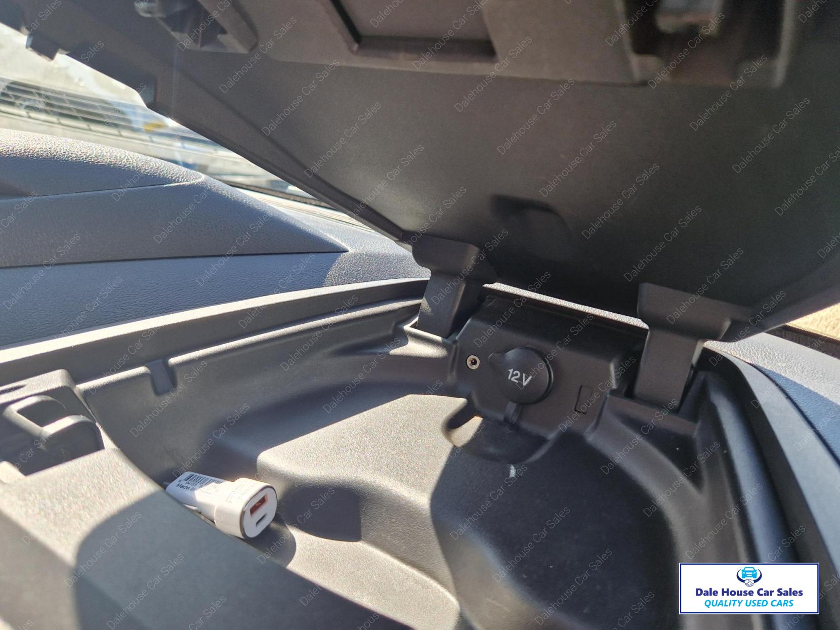 Ford Transit Custom 2.0 TDCi 290 Limited Panel Van 5dr Diesel Manual L1 H1 (163 g/km, 128 bhp)