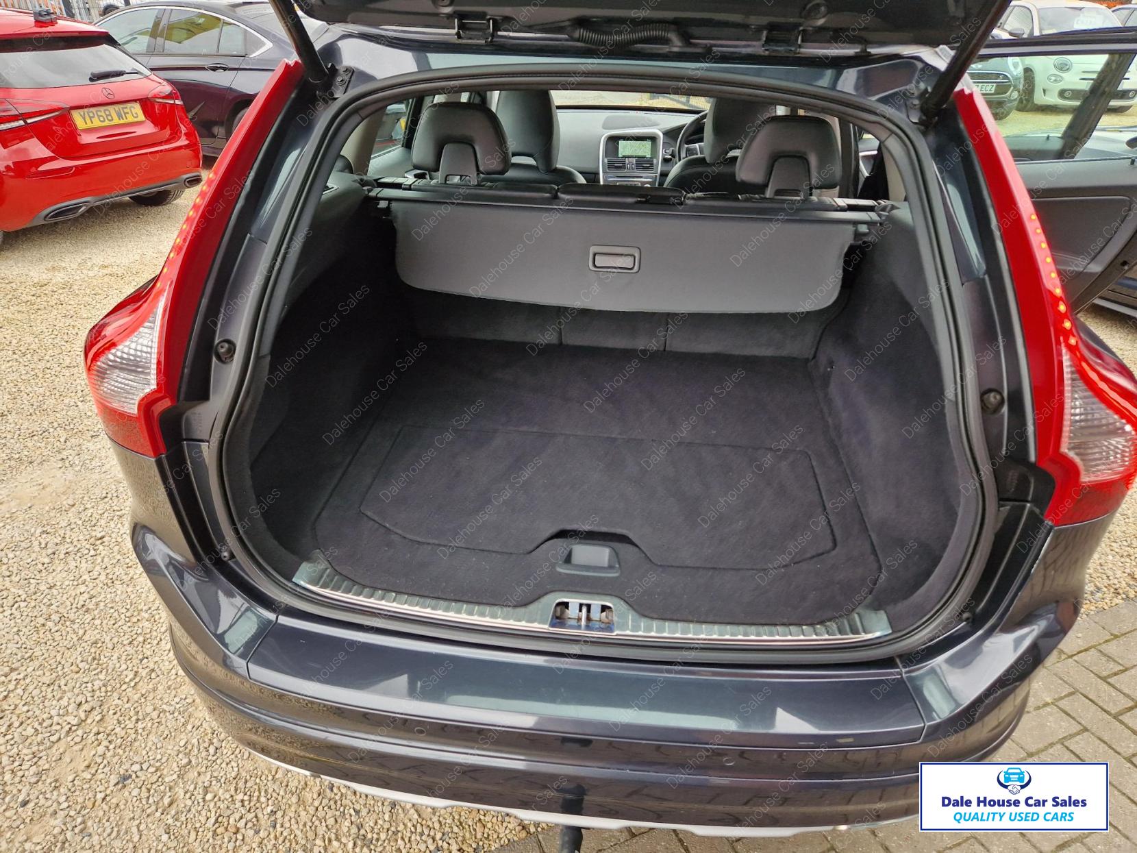 Volvo XC60 2.0 D4 SE Lux Nav SUV 5dr Diesel Manual Euro 6 (s/s) (190 ps)