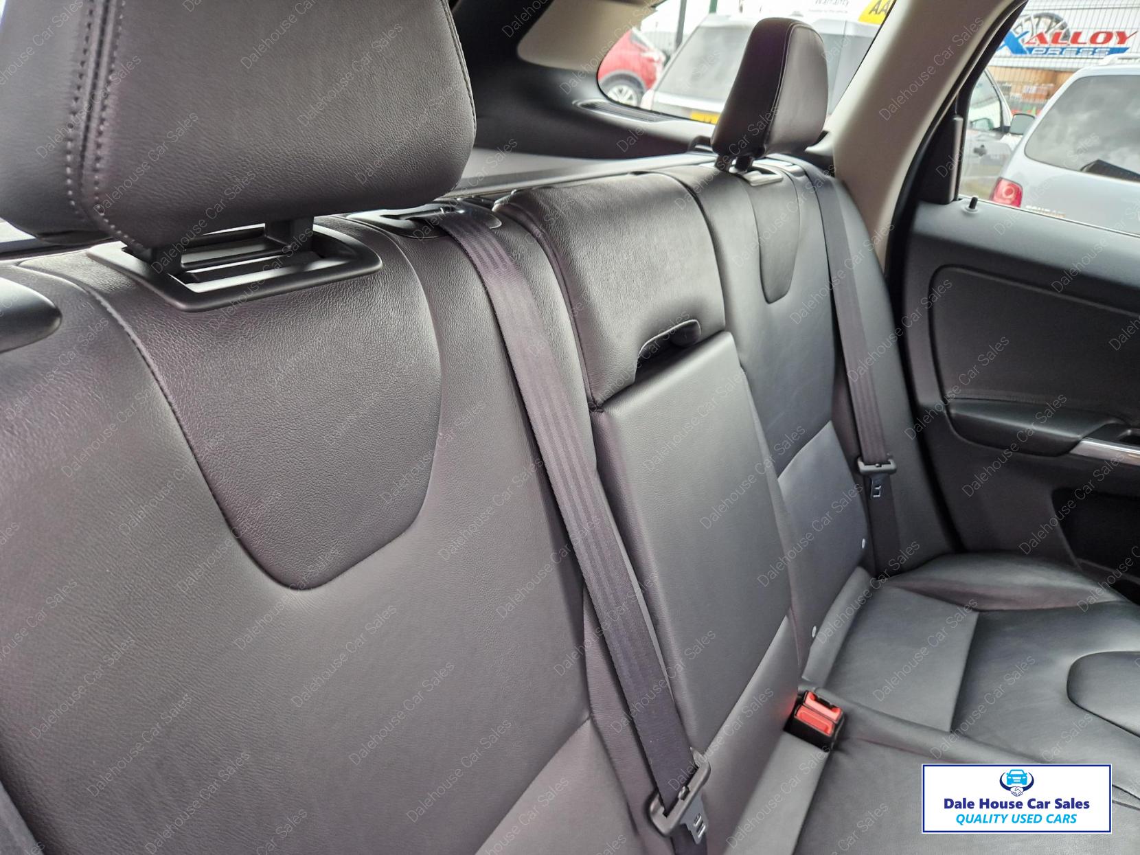 Volvo XC60 2.0 D4 SE Lux Nav SUV 5dr Diesel Manual Euro 6 (s/s) (190 ps)