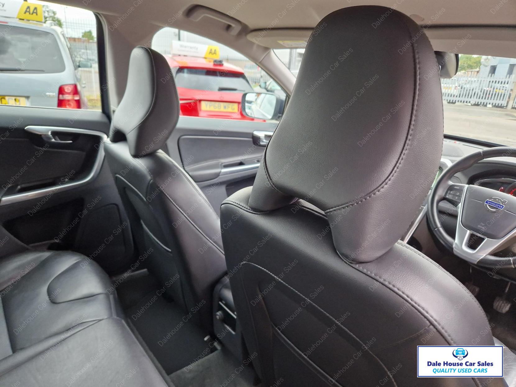 Volvo XC60 2.0 D4 SE Lux Nav SUV 5dr Diesel Manual Euro 6 (s/s) (190 ps)
