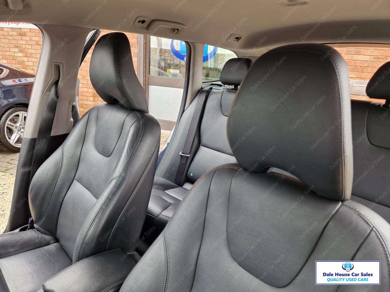 Volvo XC60 2.0 D4 SE Lux Nav SUV 5dr Diesel Manual Euro 6 (s/s) (190 ps)