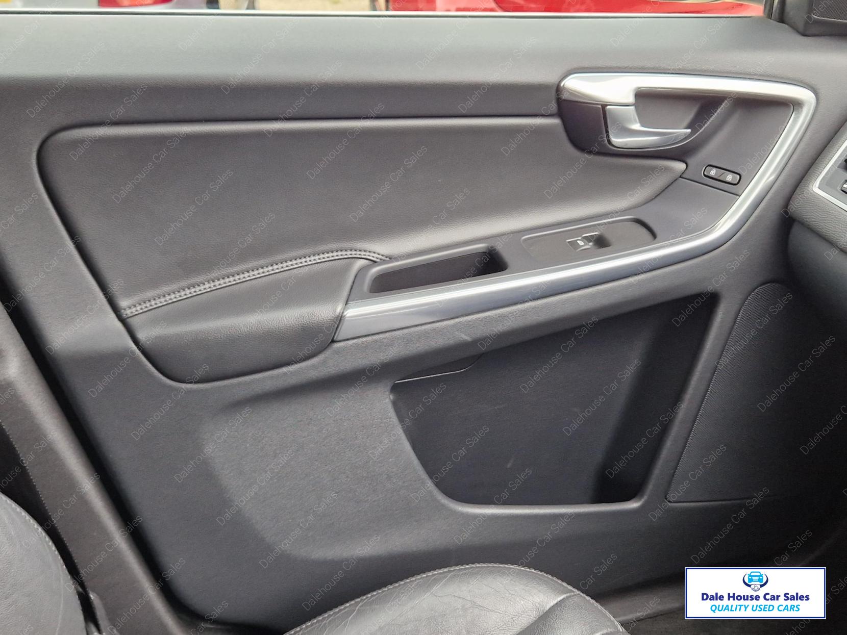 Volvo XC60 2.0 D4 SE Lux Nav SUV 5dr Diesel Manual Euro 6 (s/s) (190 ps)