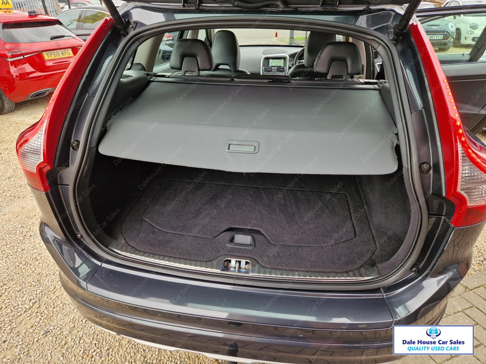 Volvo XC60 2.0 D4 SE Lux Nav SUV 5dr Diesel Manual Euro 6 (s/s) (190 ps)