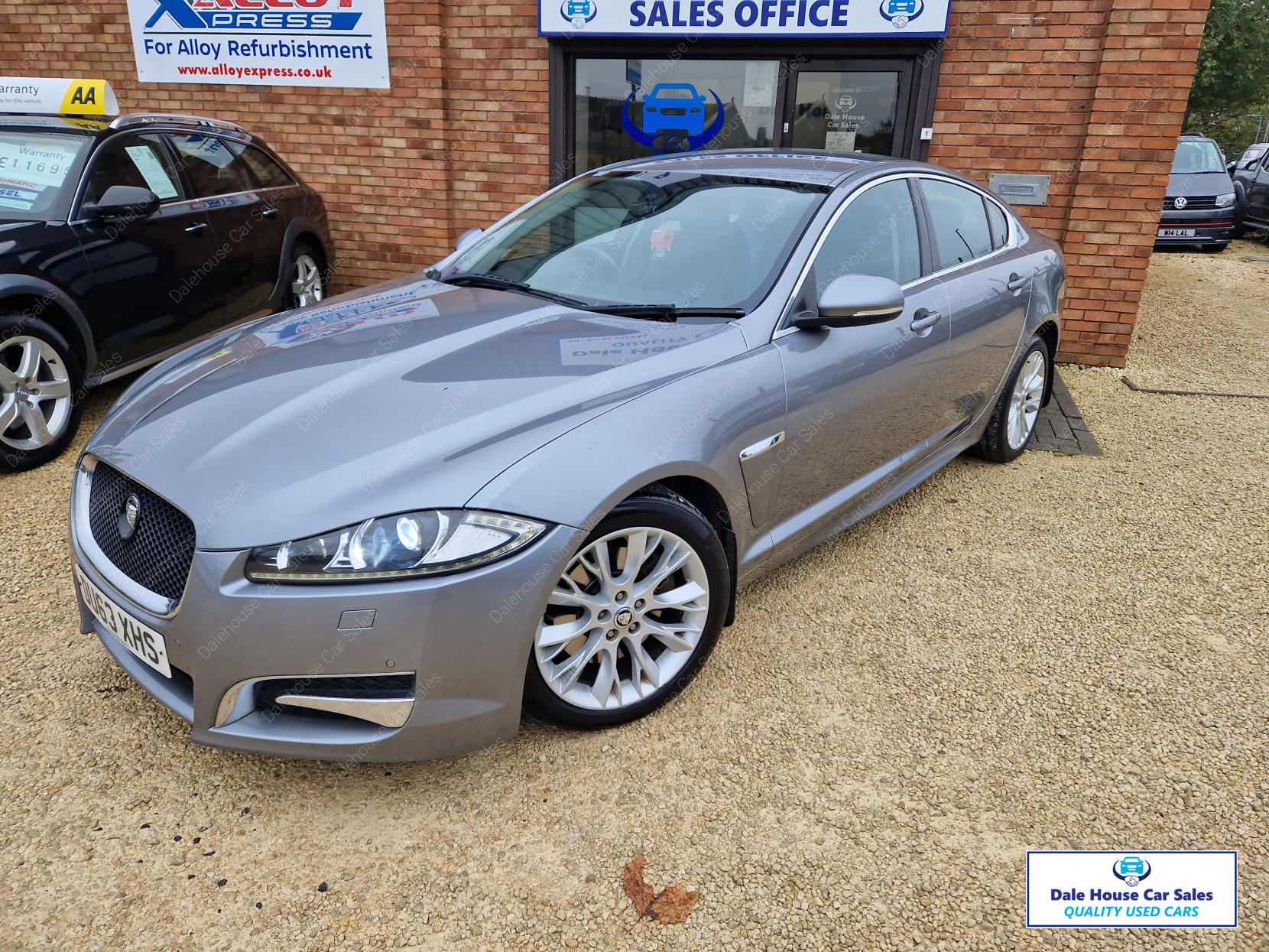 Jaguar XF 2.2d Sport Saloon 4dr Diesel Auto Euro 5 (s/s) (200 ps)