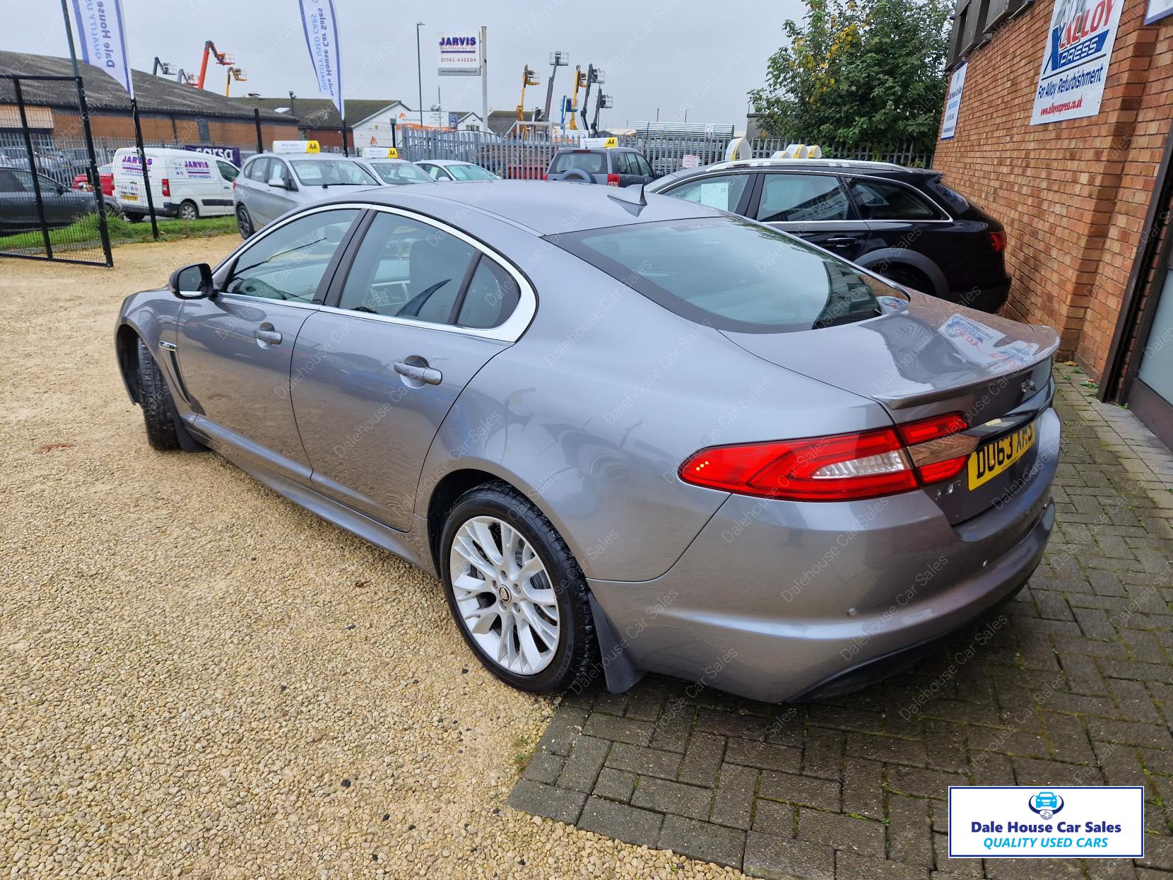 Jaguar XF 2.2d Sport Saloon 4dr Diesel Auto Euro 5 (s/s) (200 ps)