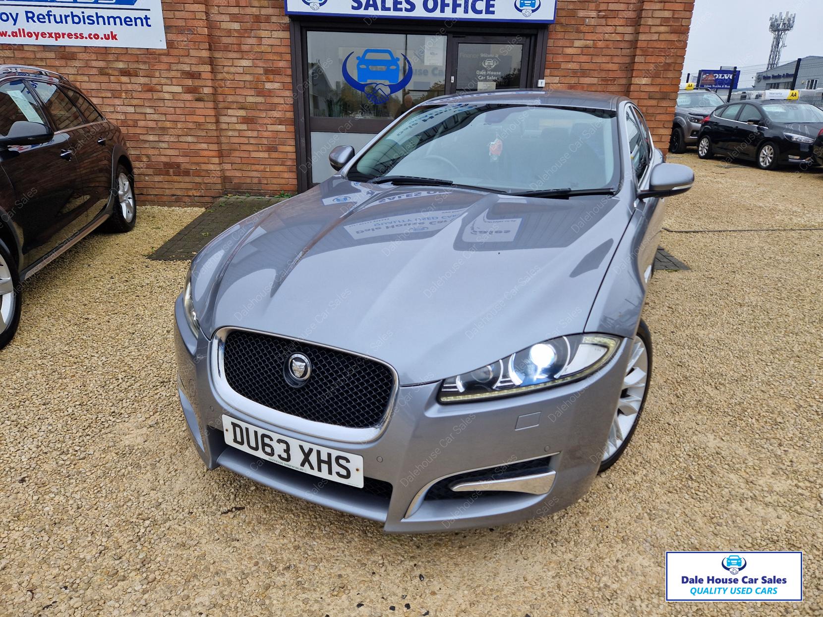 Jaguar XF 2.2d Sport Saloon 4dr Diesel Auto Euro 5 (s/s) (200 ps)